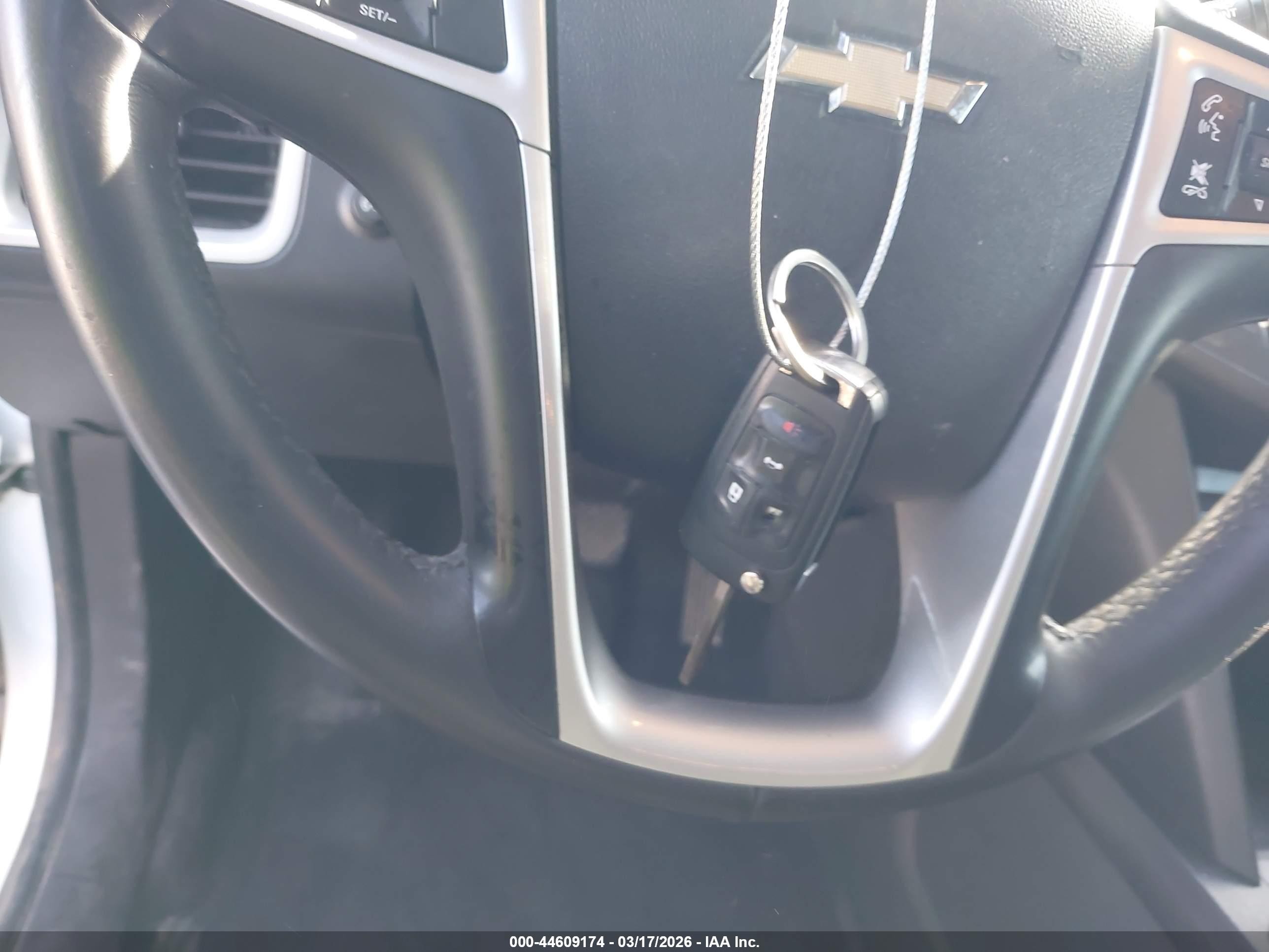 2015 Chevrolet Equinox 1lt Белый vin: 2GNALBEK8F1172640