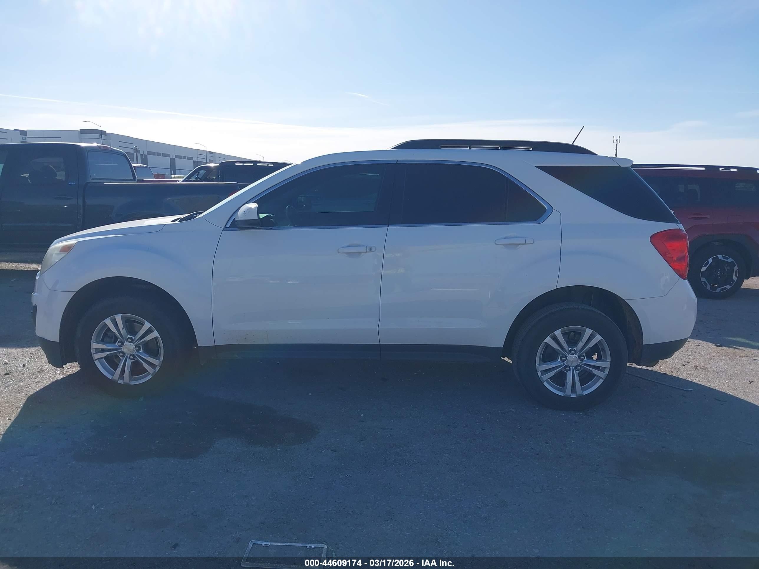 2015 Chevrolet Equinox 1lt Белый vin: 2GNALBEK8F1172640