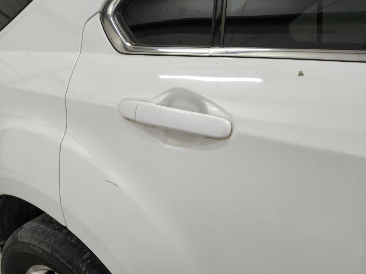 2014 Chevrolet Equinox Lt Белый vin: 2GNALBEK9E6130480 Damage: Right Rear Door, Heavy Scratch, 1 To 2 Inches
