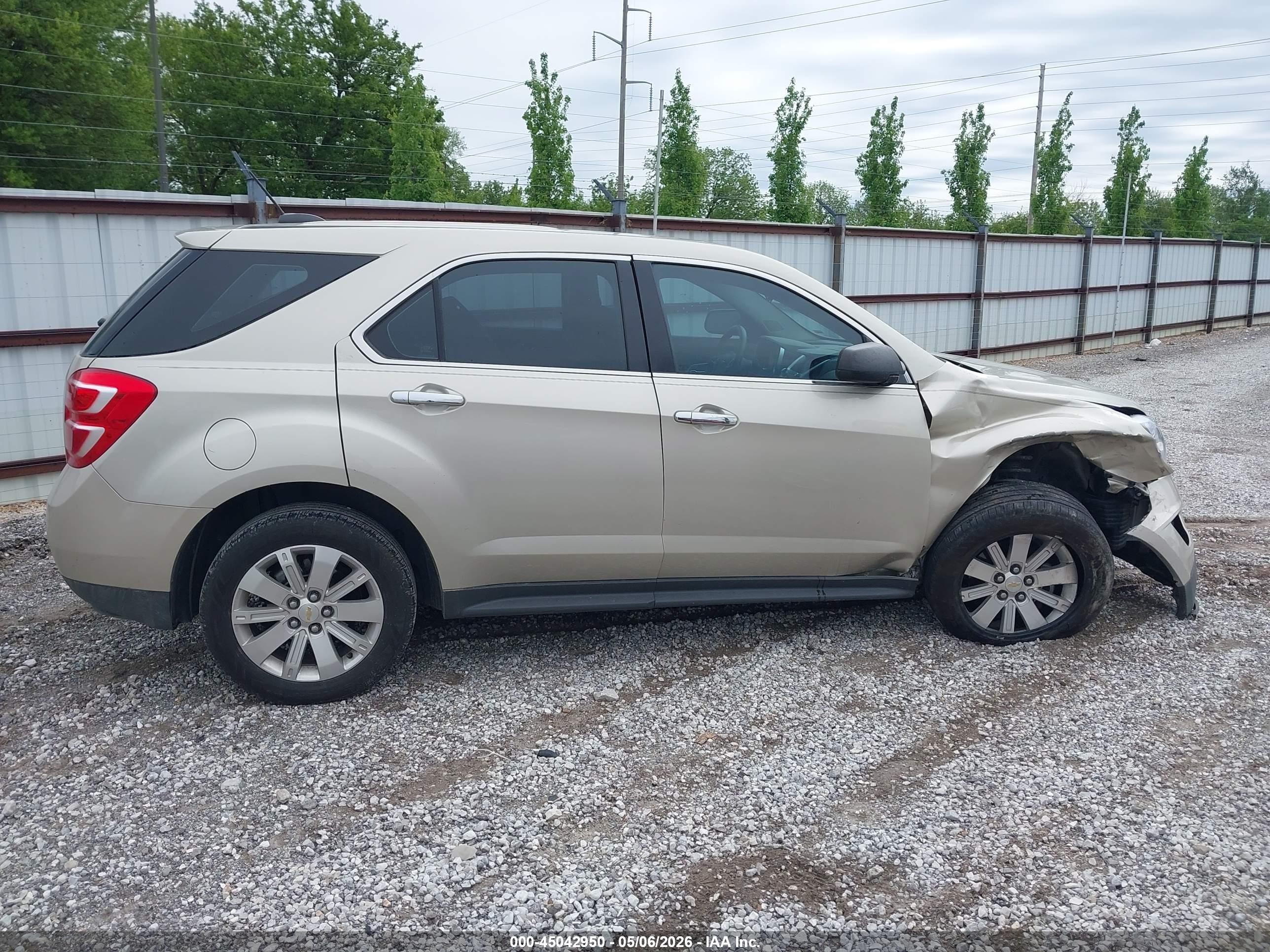 2016 Chevrolet Equinox Ls Золотой vin: 2GNALBEK9G1129796