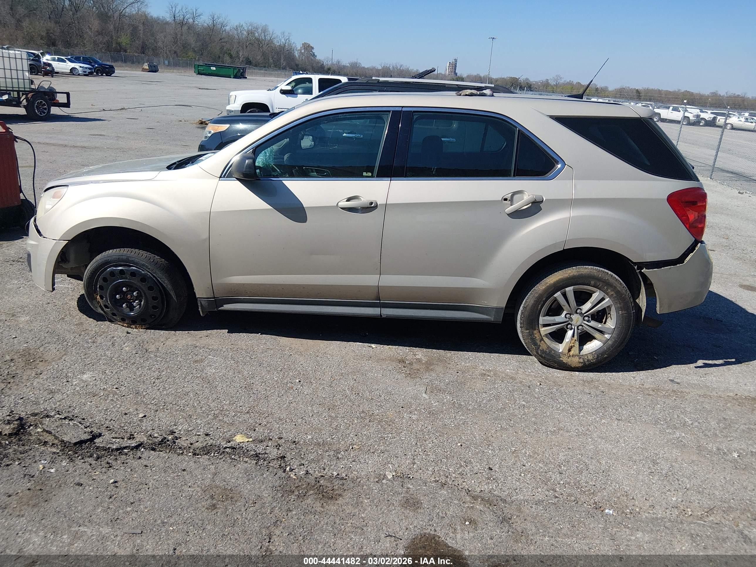 2012 Chevrolet Equinox Ls Champagne vin: 2GNALBEKXC1159917
