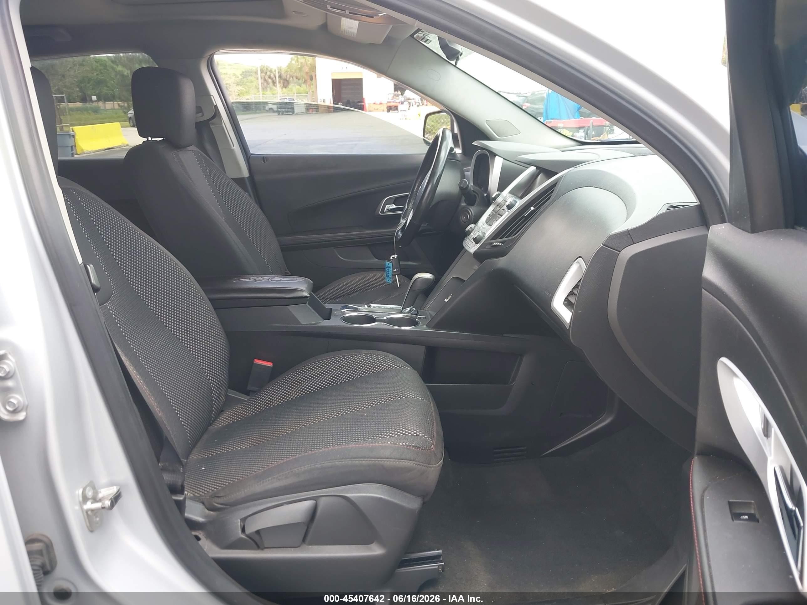 2015 Chevrolet Equinox Lt Серебряный vin: 2GNALBEKXF6327692