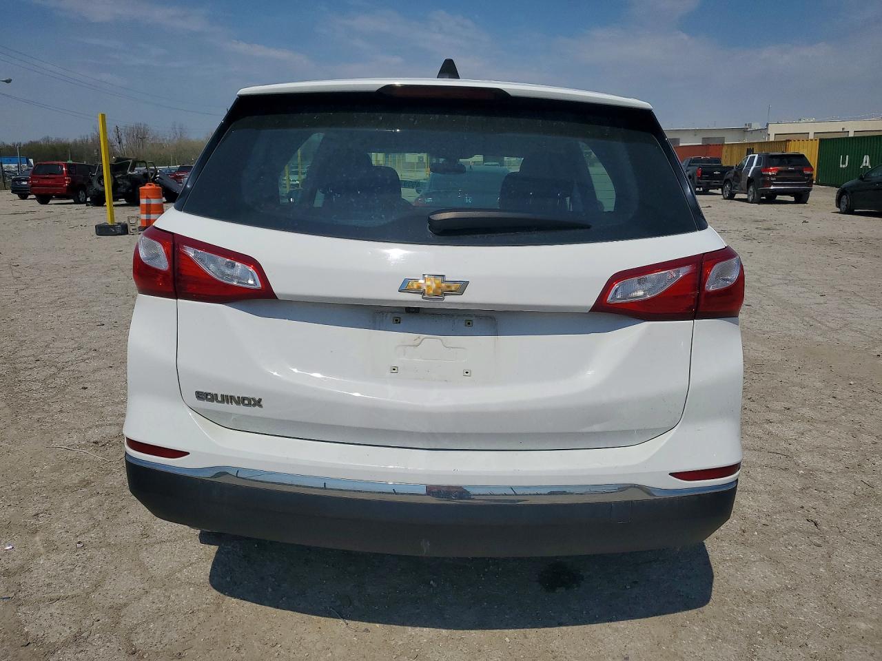 2018 Chevrolet Equinox Ls Белый vin: 2GNAXHEV1J6164960