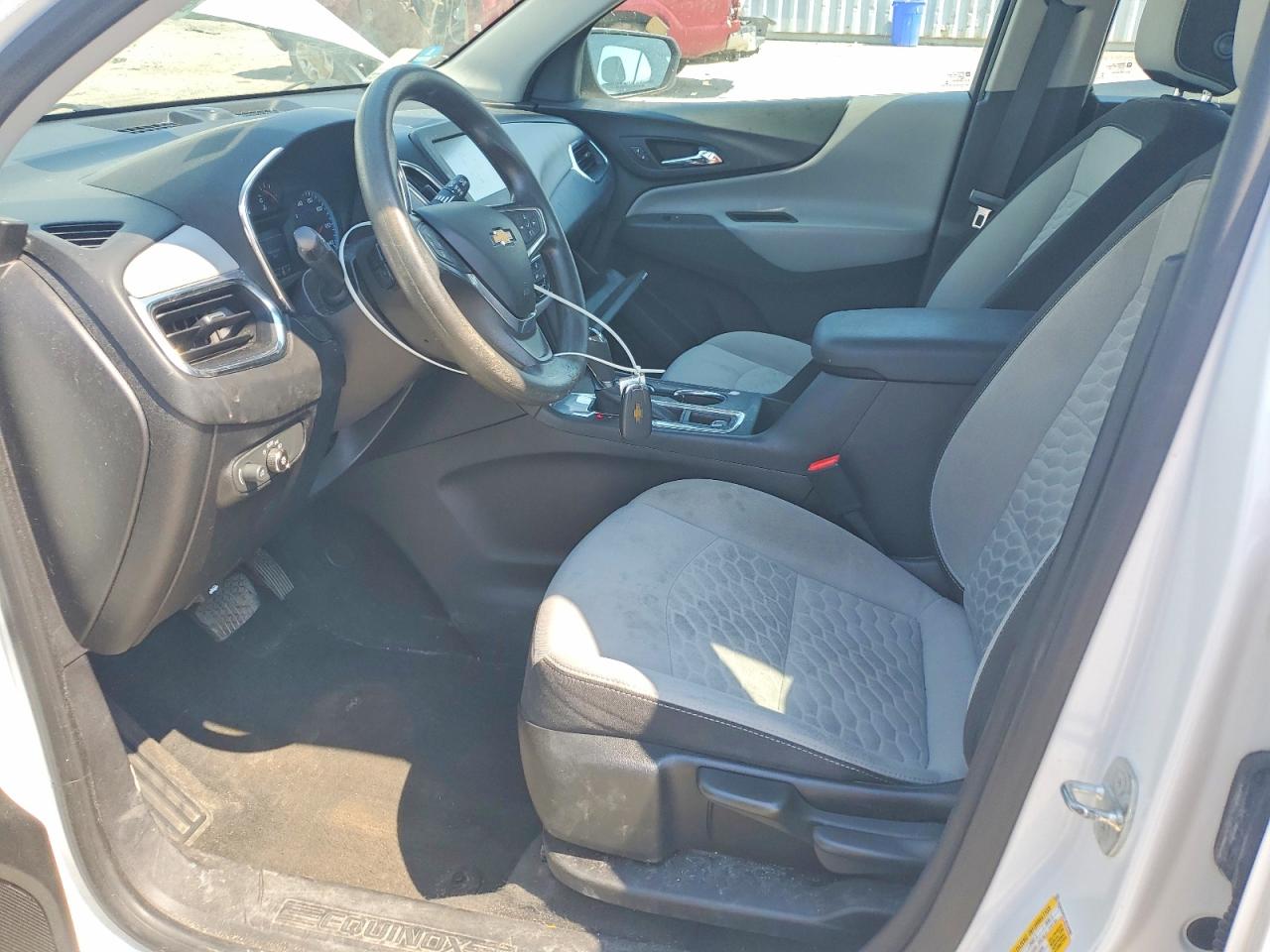 2018 Chevrolet Equinox Ls Белый vin: 2GNAXHEV1J6164960