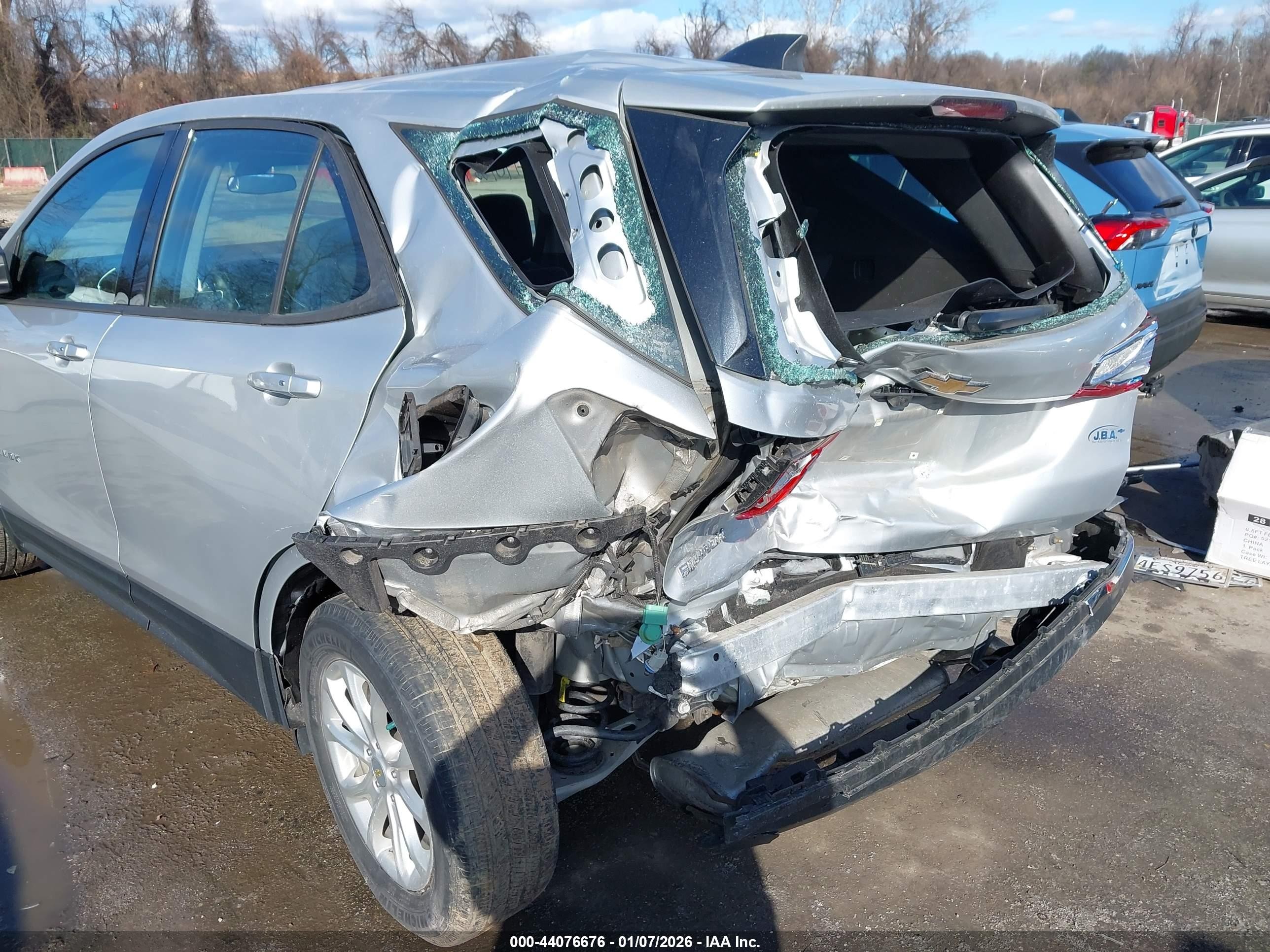 2018 Chevrolet Equinox Ls Silver vin: 2GNAXHEV3J6315992