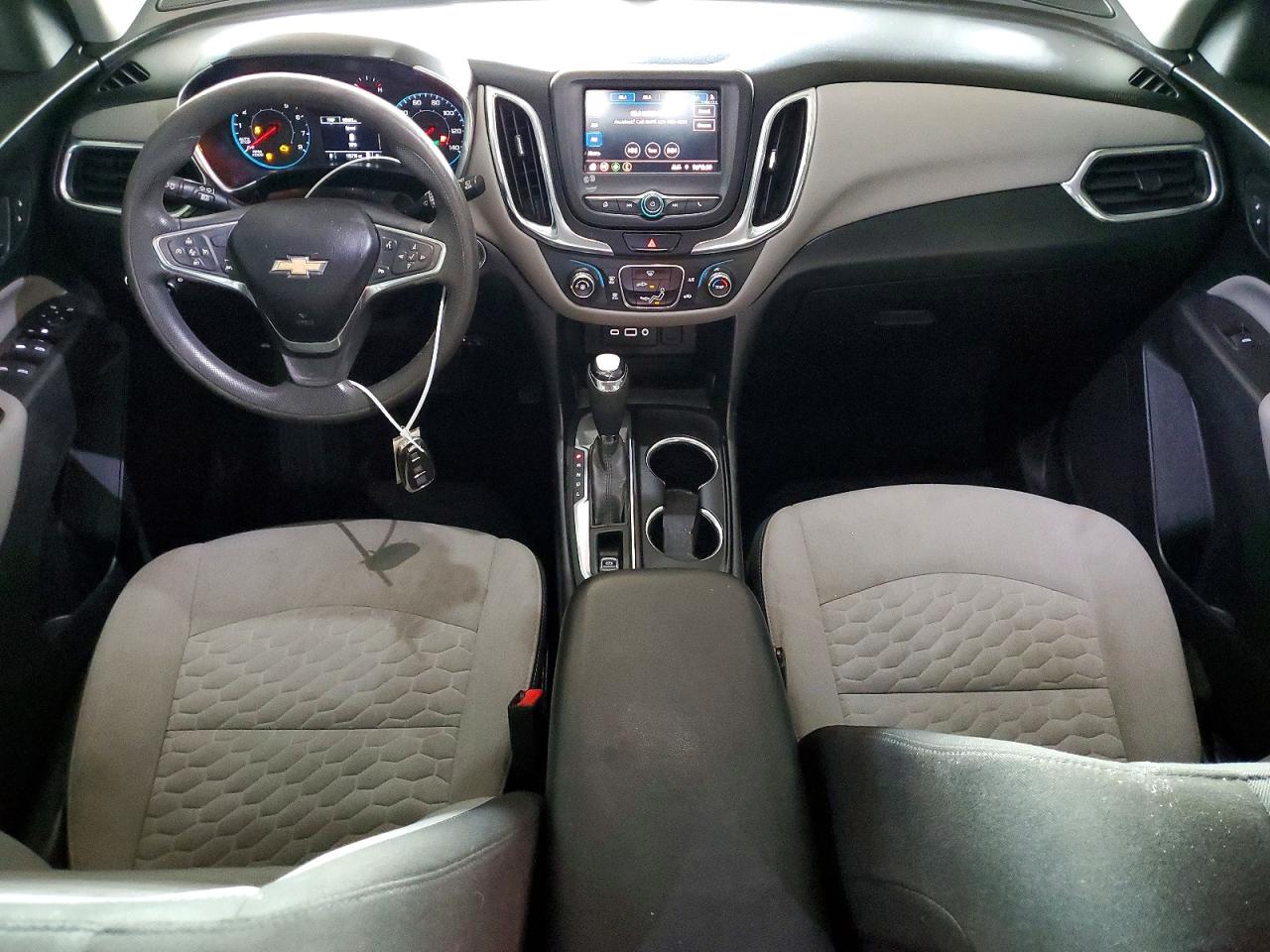 2020 Chevrolet Equinox Ls Серебряный vin: 2GNAXHEV3L6224286