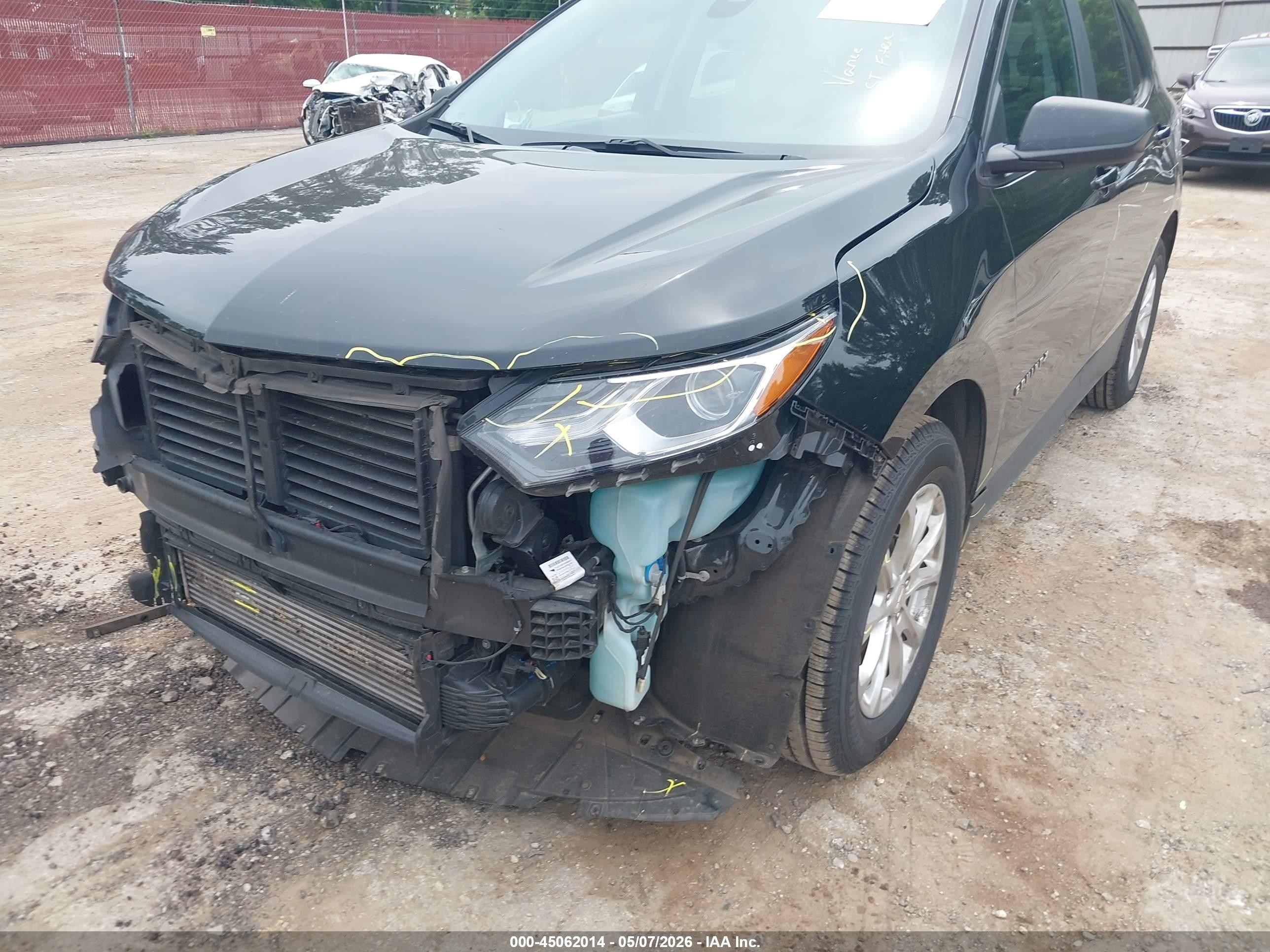 2021 Chevrolet Equinox Fwd Ls Черный vin: 2GNAXHEV5M6141072