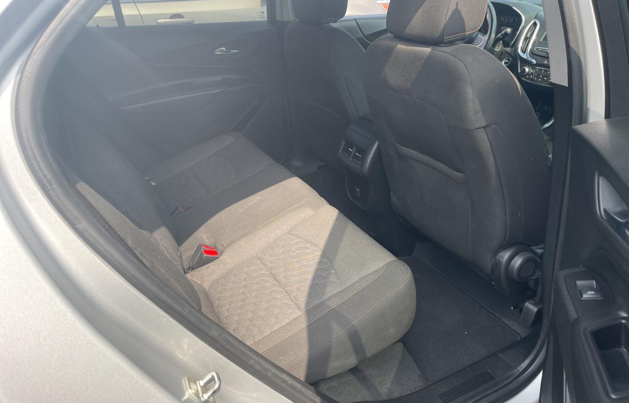 2018 Chevrolet Equinox Lt Silver vin: 2GNAXJEV0J6297846
