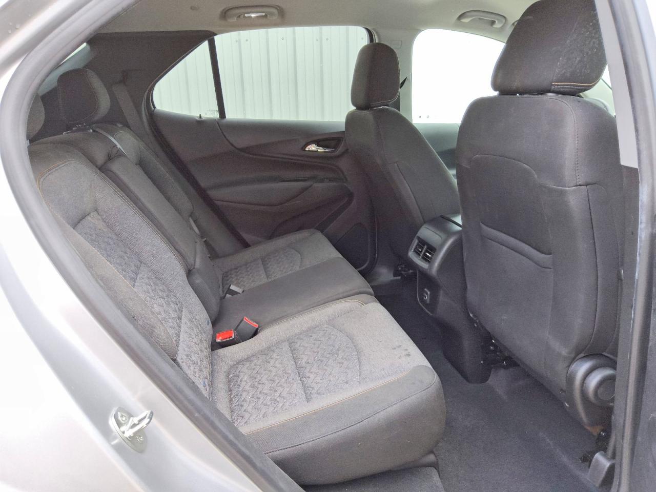2022 Chevrolet Equinox Lt Silver vin: 2GNAXJEV4N6132503