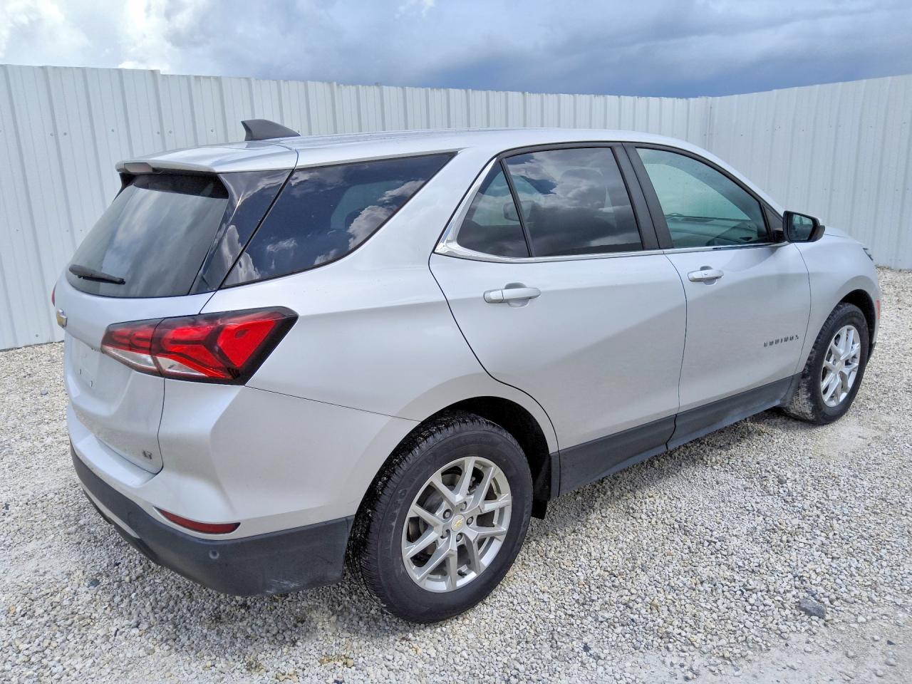 2022 Chevrolet Equinox Lt Silver vin: 2GNAXJEV4N6132503