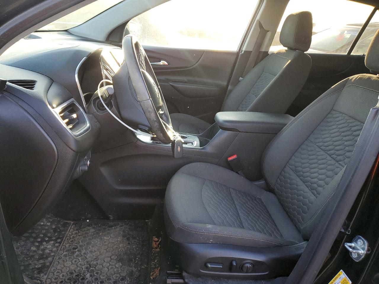 2018 Chevrolet Equinox Lt Черный vin: 2GNAXJEV9J6132961