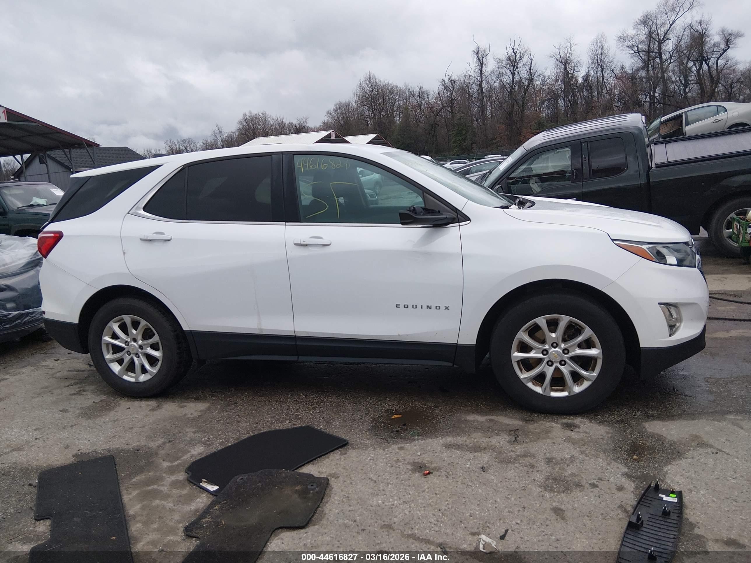 2018 Chevrolet Equinox Lt Белый vin: 2GNAXJEV9J6200949