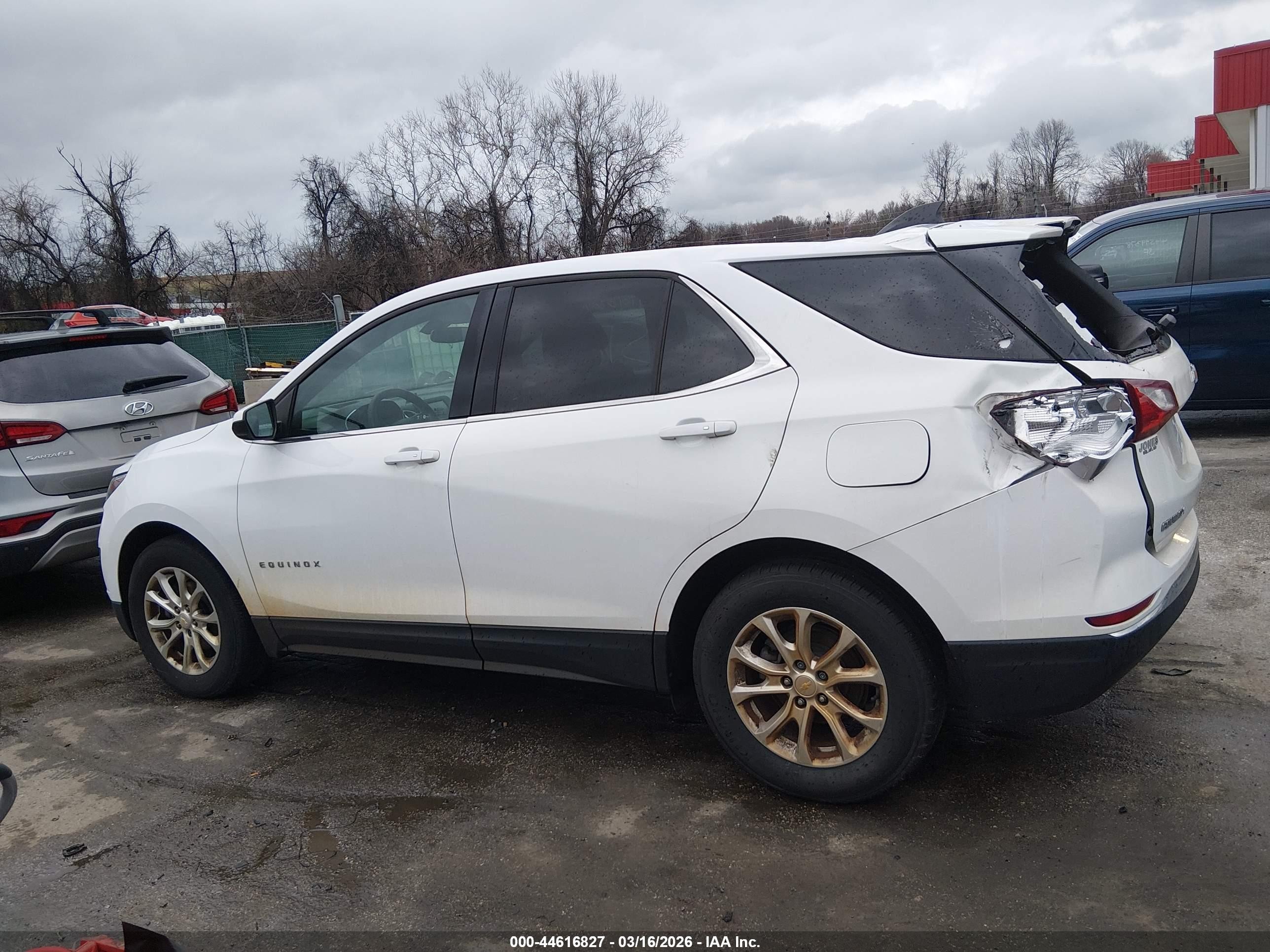 2018 Chevrolet Equinox Lt Белый vin: 2GNAXJEV9J6200949