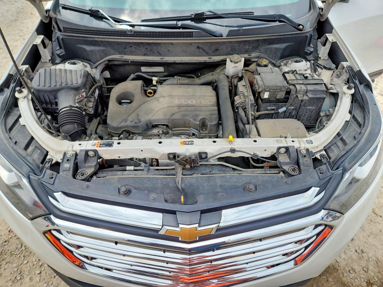 2018 Chevrolet Equinox White vin: 2GNAXJEVXJ6266622