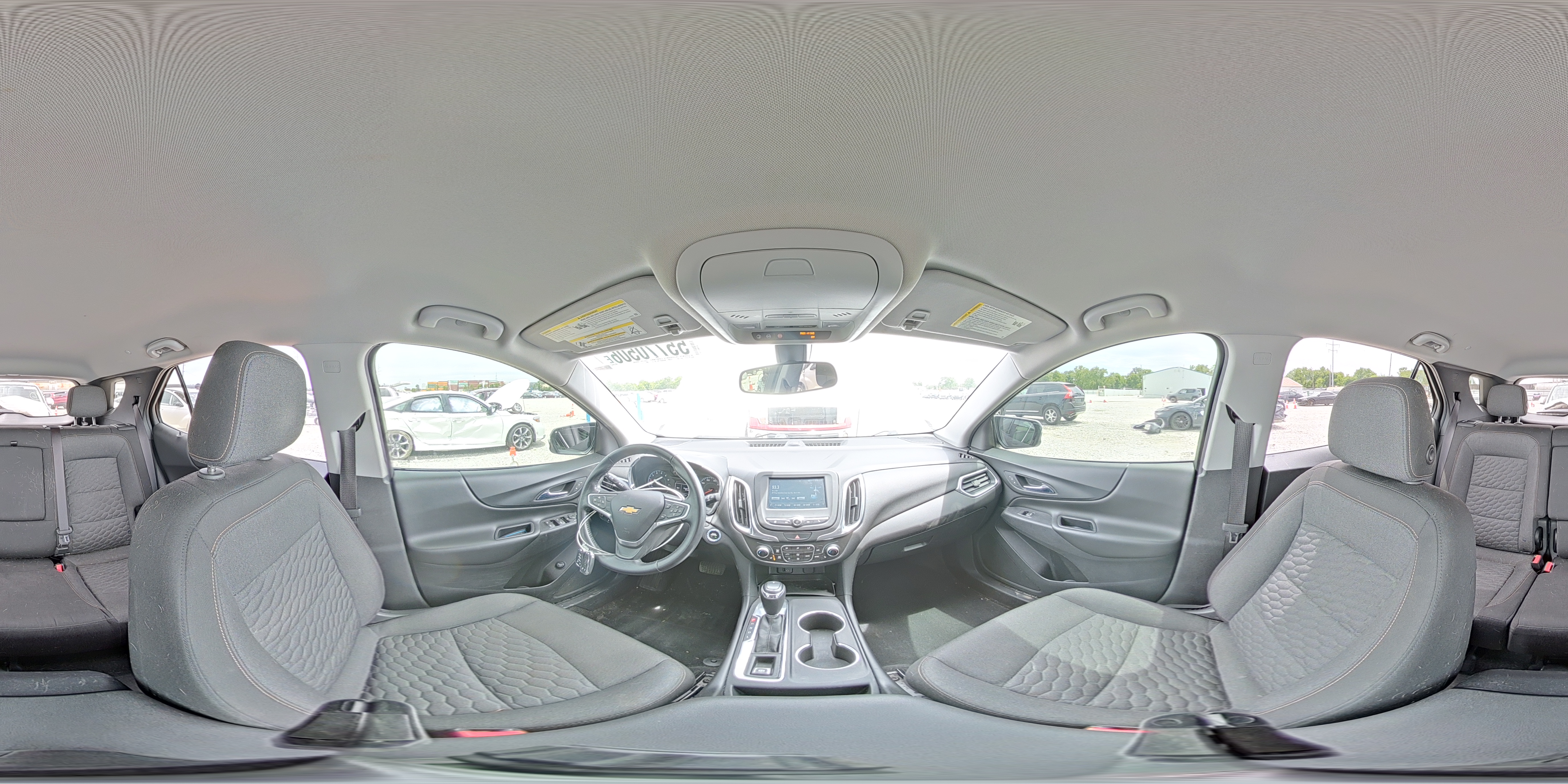 2018 Chevrolet Equinox White vin: 2GNAXJEVXJ6266622
