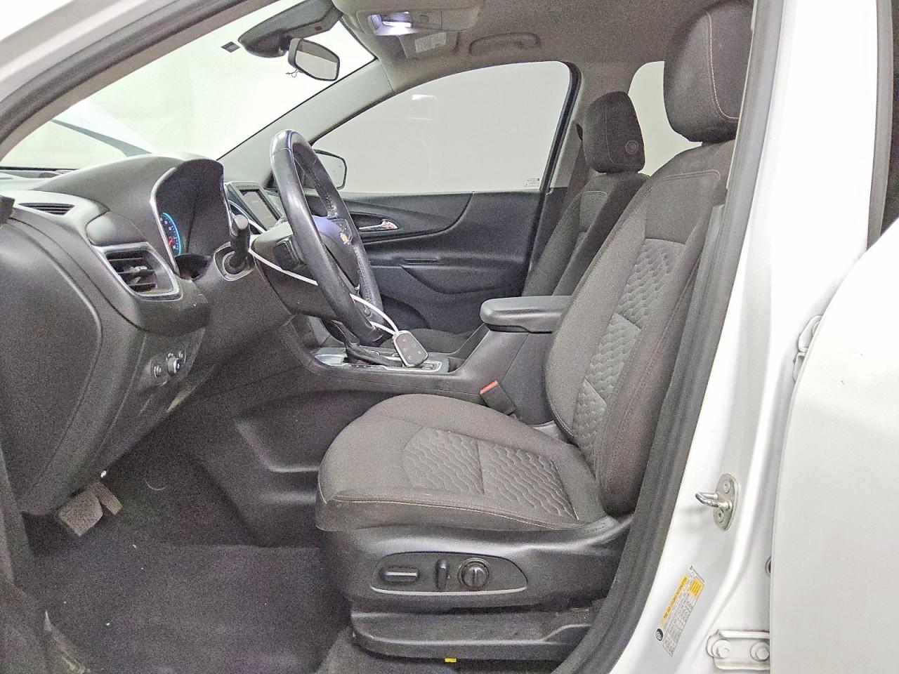 2020 Chevrolet Equinox Lt White vin: 2GNAXKEV1L6157622