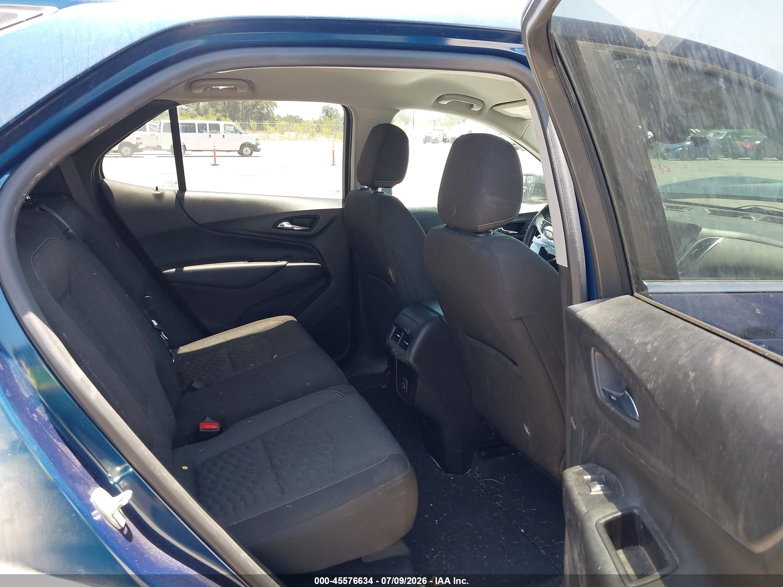 2021 Chevrolet Equinox Fwd Lt Синий vin: 2GNAXKEV2M6128079