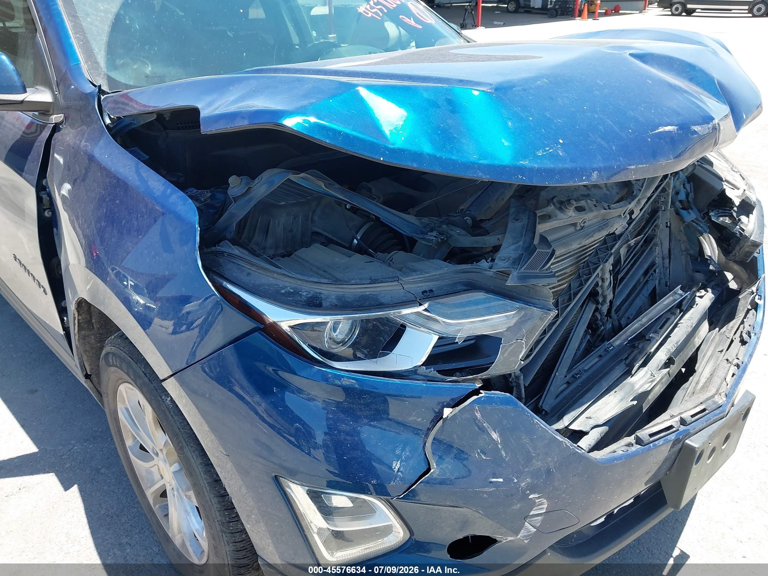 2021 Chevrolet Equinox Fwd Lt Синий vin: 2GNAXKEV2M6128079