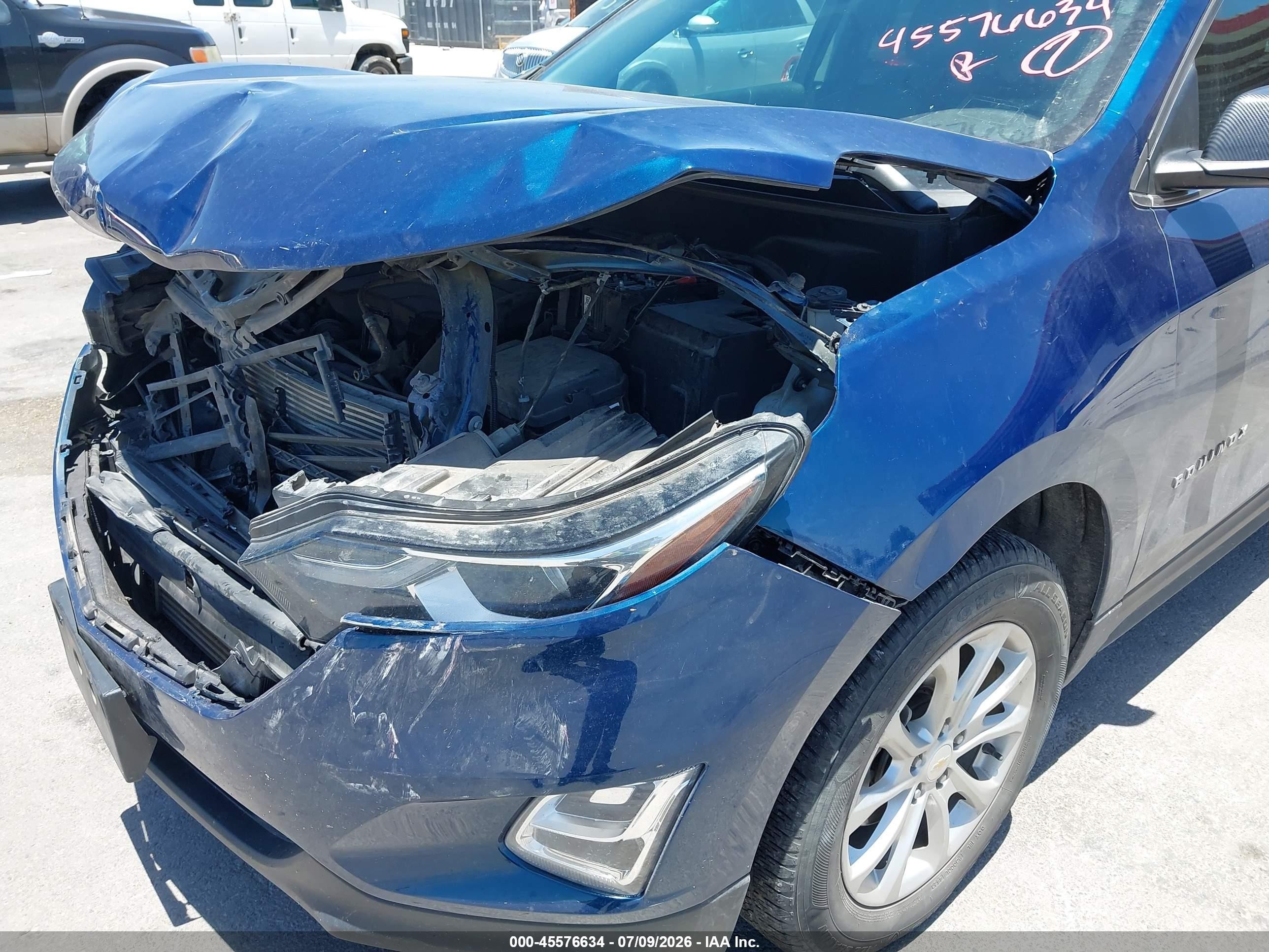 2021 Chevrolet Equinox Fwd Lt Синий vin: 2GNAXKEV2M6128079