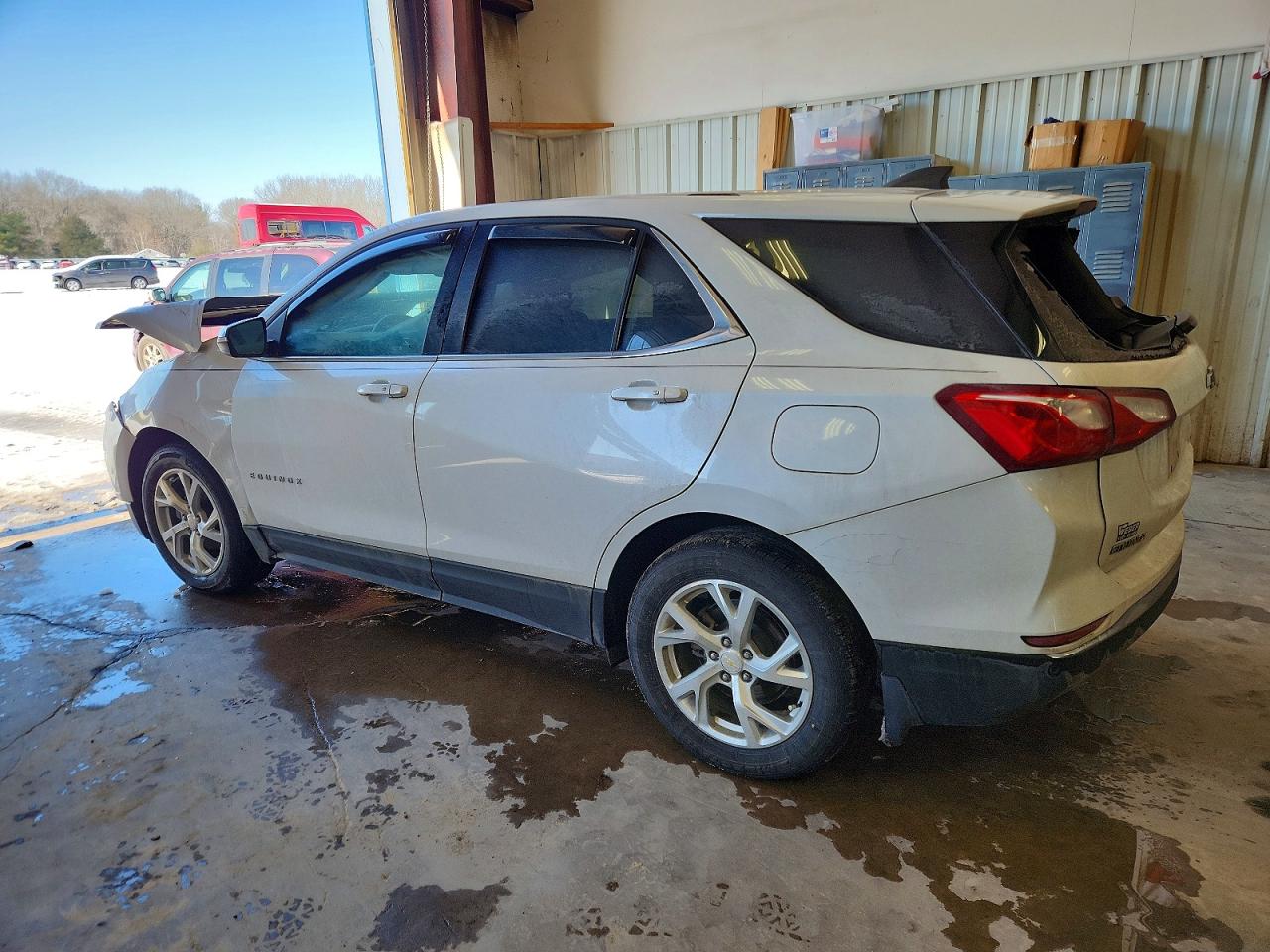 2019 Chev Equinox White vin: 2GNAXKEV3K6137130