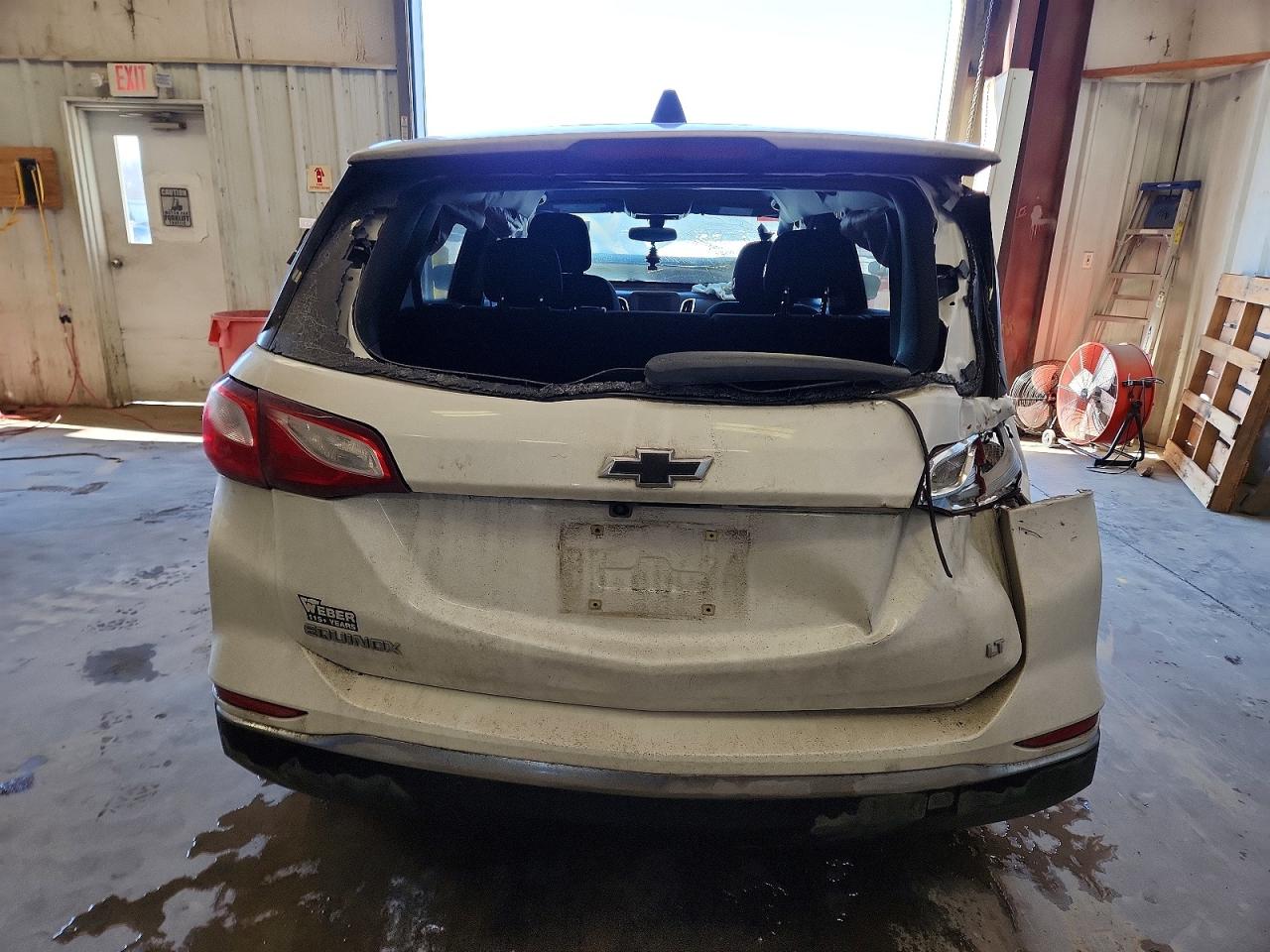 2019 Chev Equinox White vin: 2GNAXKEV3K6137130