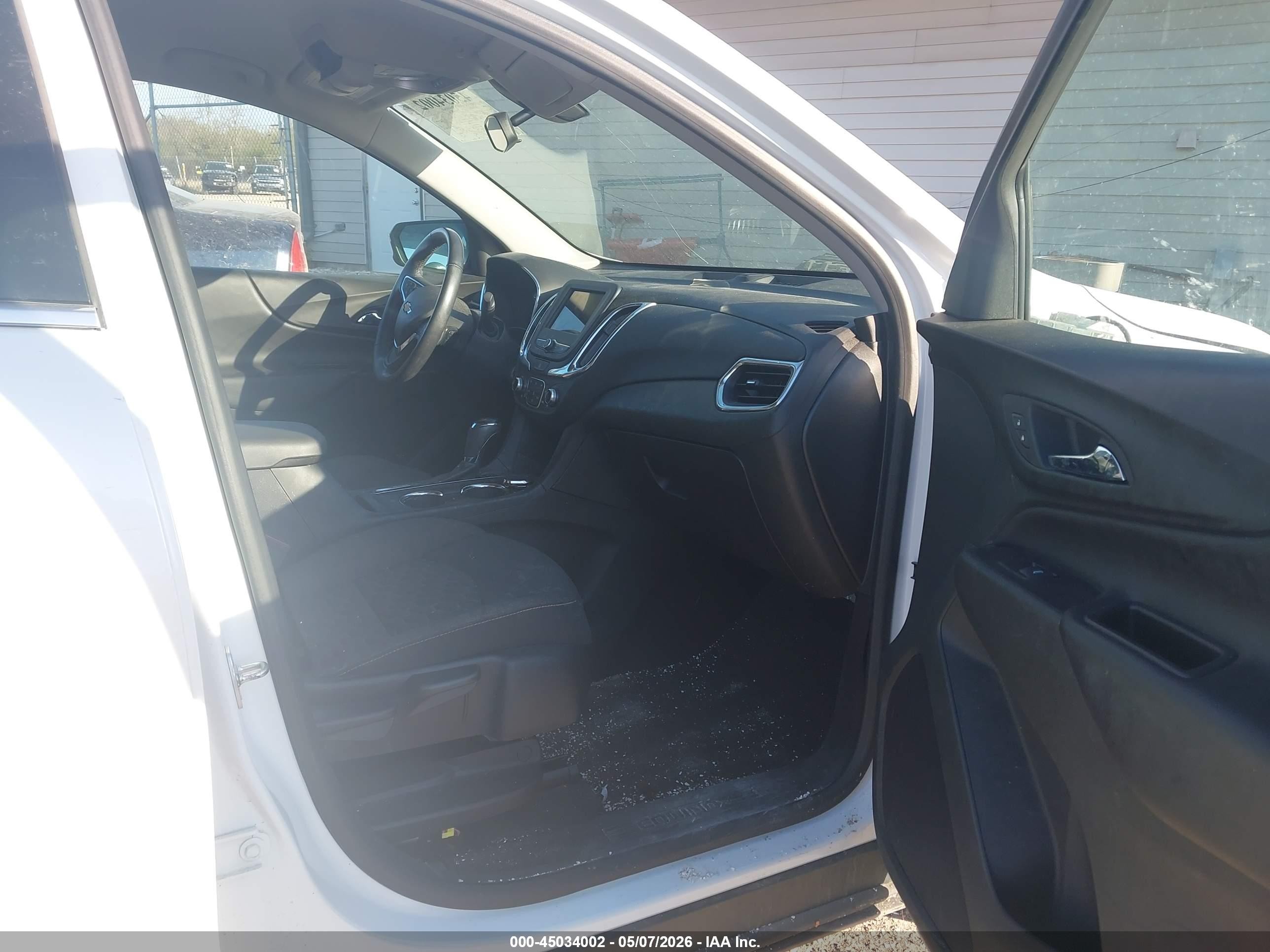 2019 Chevrolet Equinox Lt Белый vin: 2GNAXKEV7K6162015