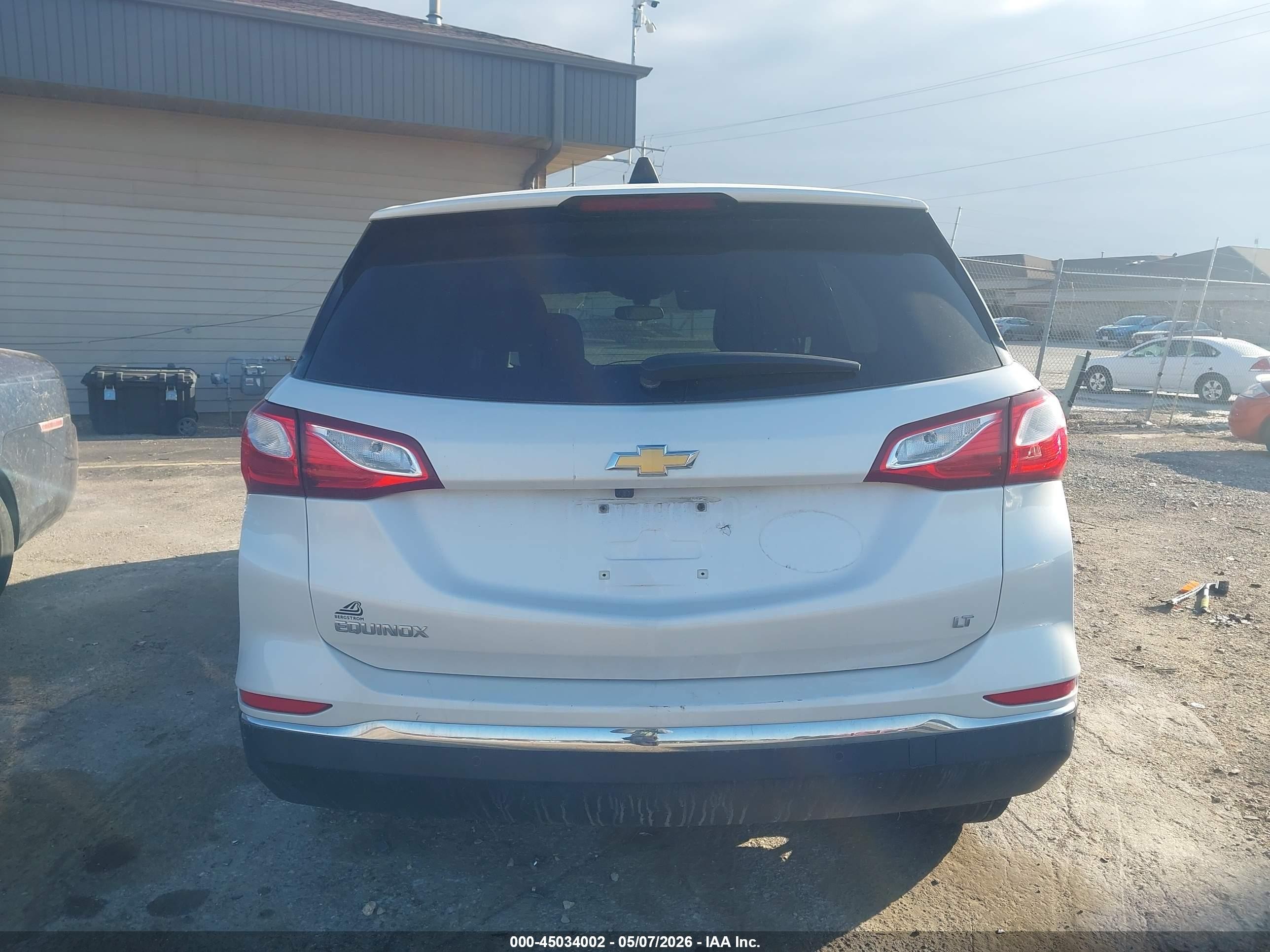 2019 Chevrolet Equinox Lt Белый vin: 2GNAXKEV7K6162015