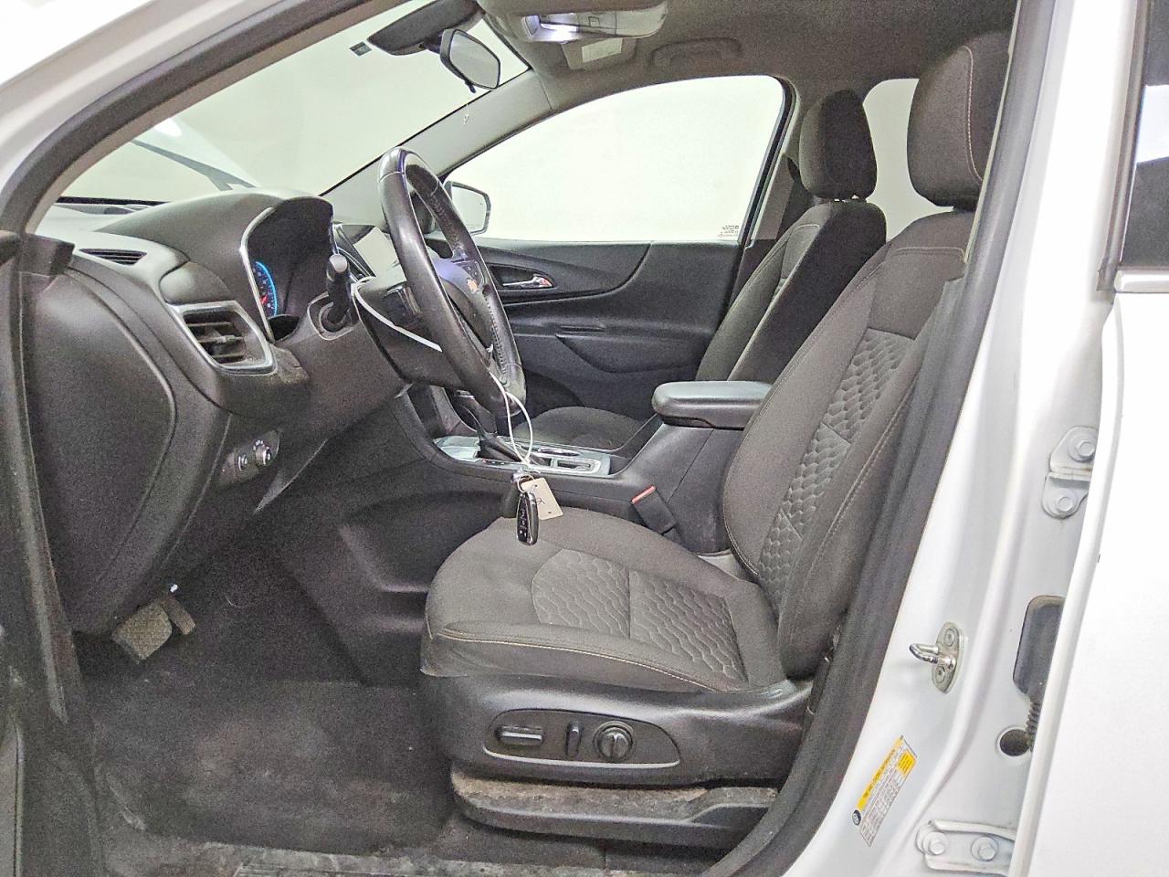 2019 Chevrolet Equinox Lt Белый vin: 2GNAXKEV8K6244075