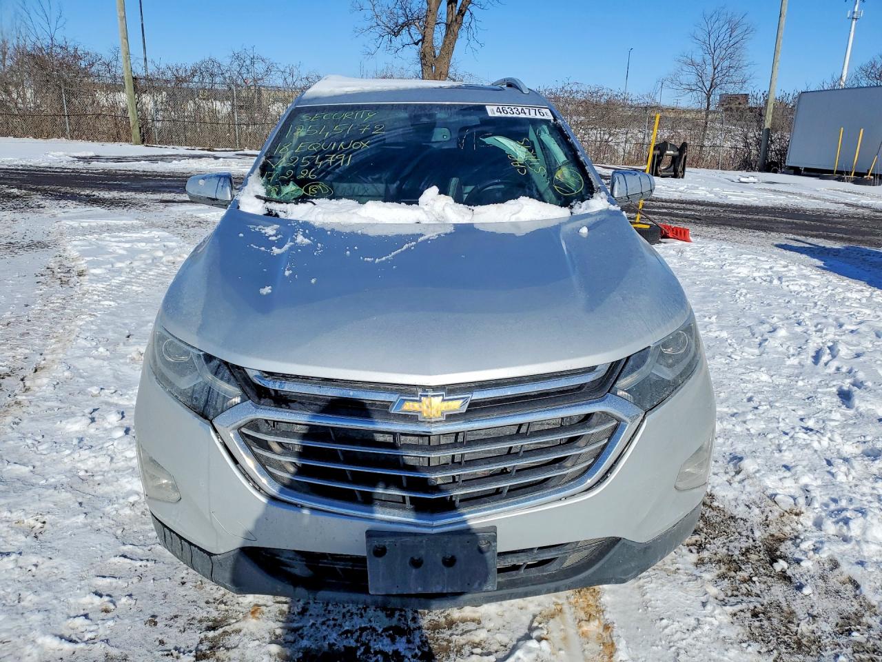 2018 Chevrolet Equinox Premier Серебряный vin: 2GNAXMEV4J6254791