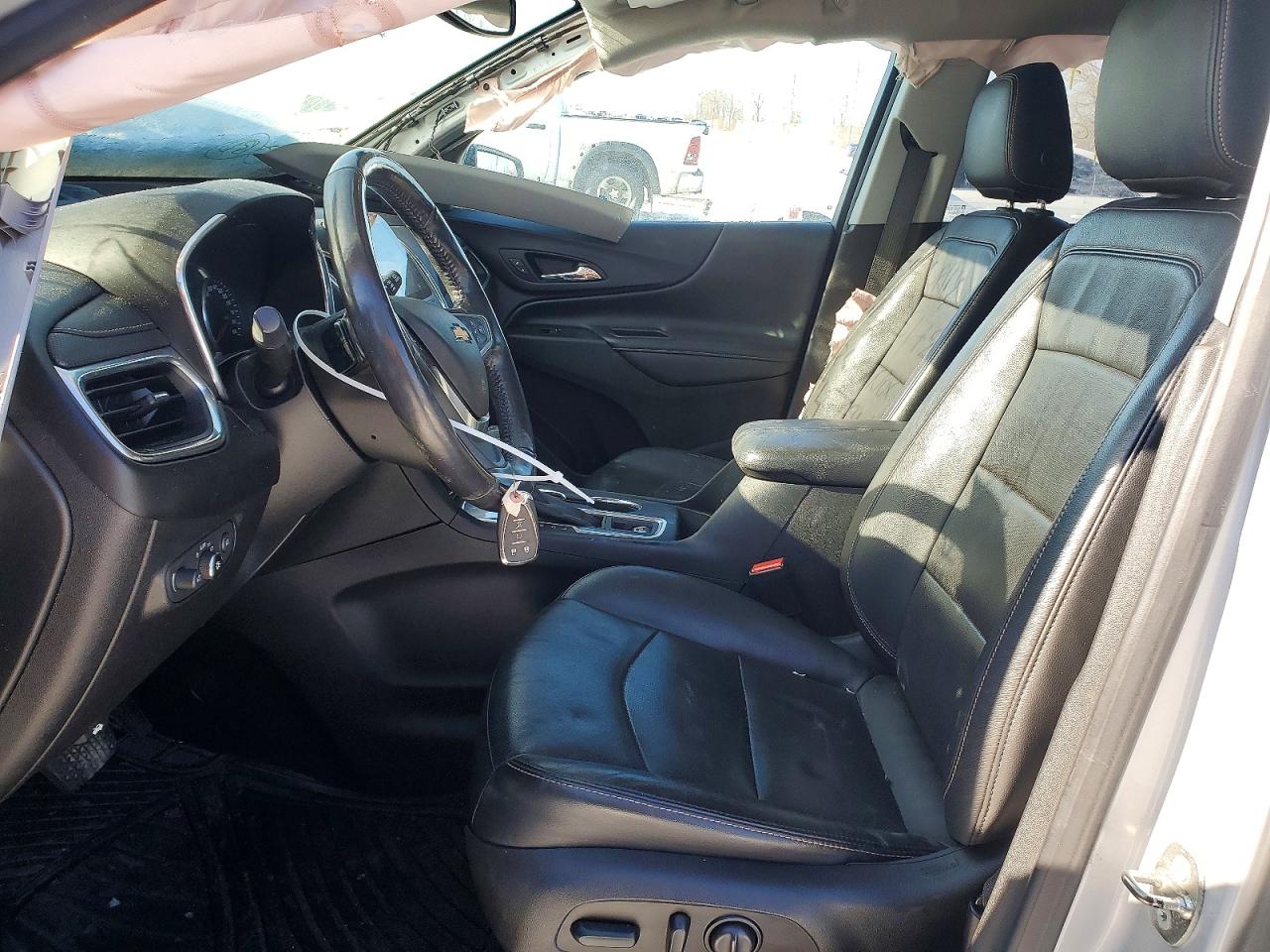 2018 Chevrolet Equinox Premier Серебряный vin: 2GNAXMEV4J6254791