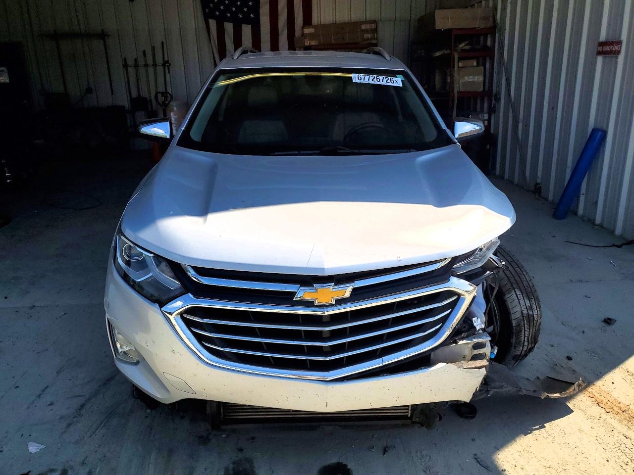 2018 Chevrolet Equinox Premier Silver vin: 2GNAXMEV5J6301536