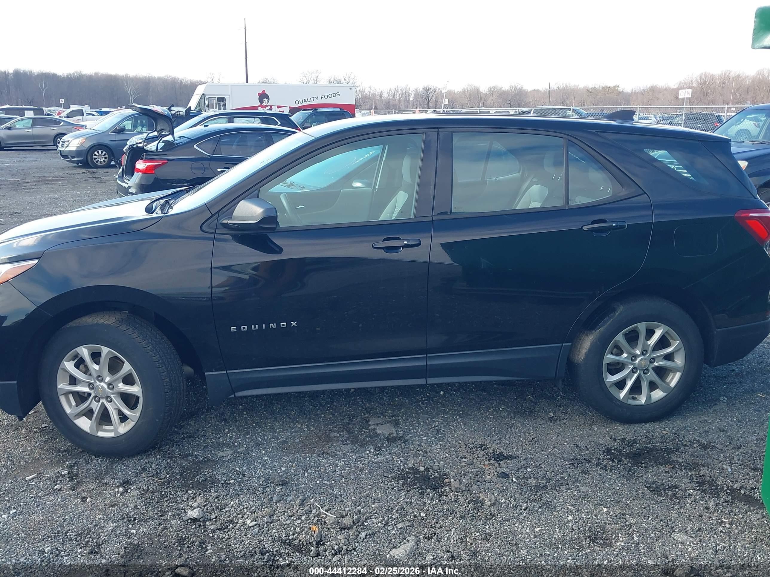 2018 Chevrolet Equinox Ls Black vin: 2GNAXREV8J6270117