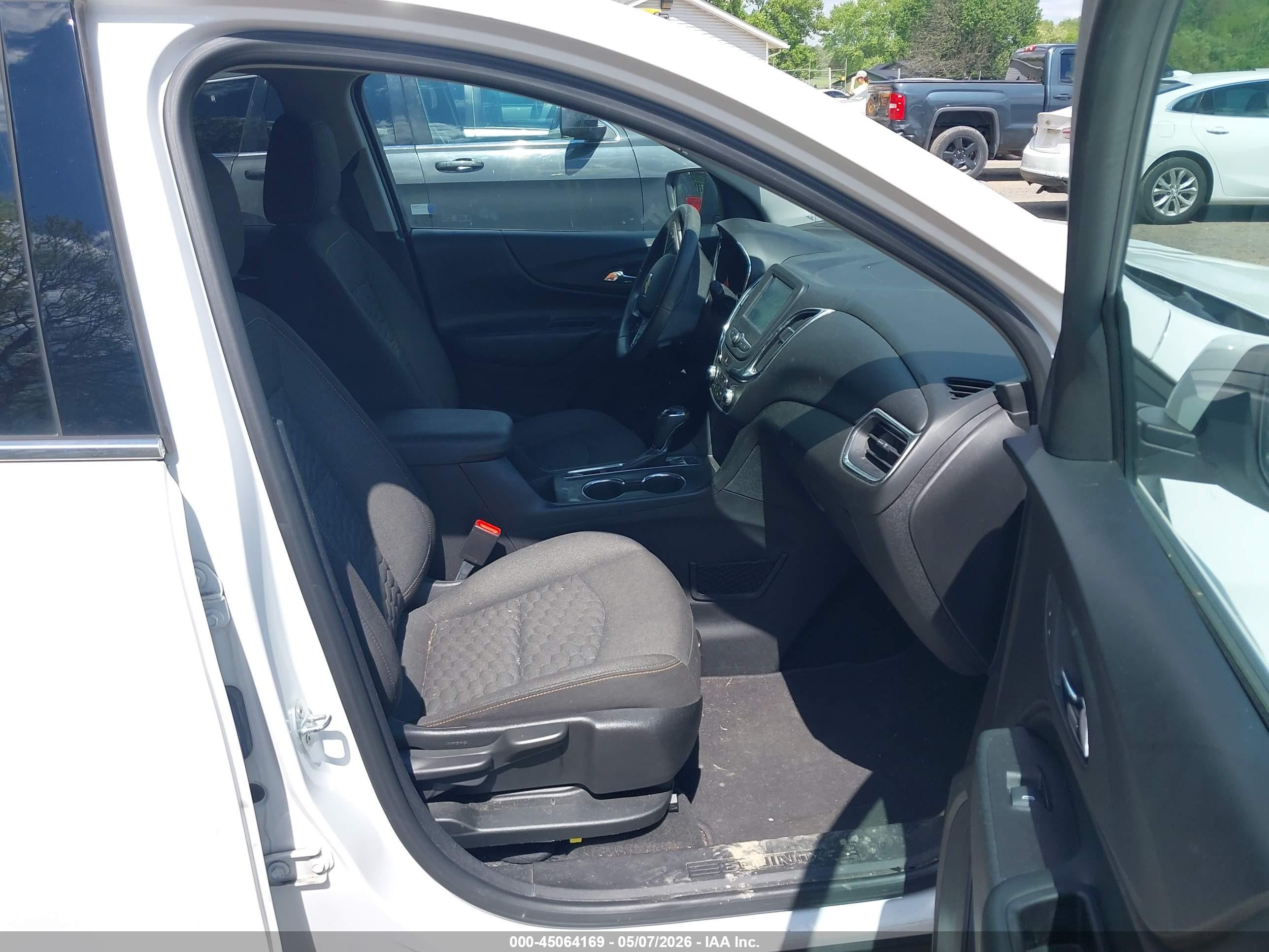 2018 Chevrolet Equinox Lt Белый vin: 2GNAXSEV1J6108272
