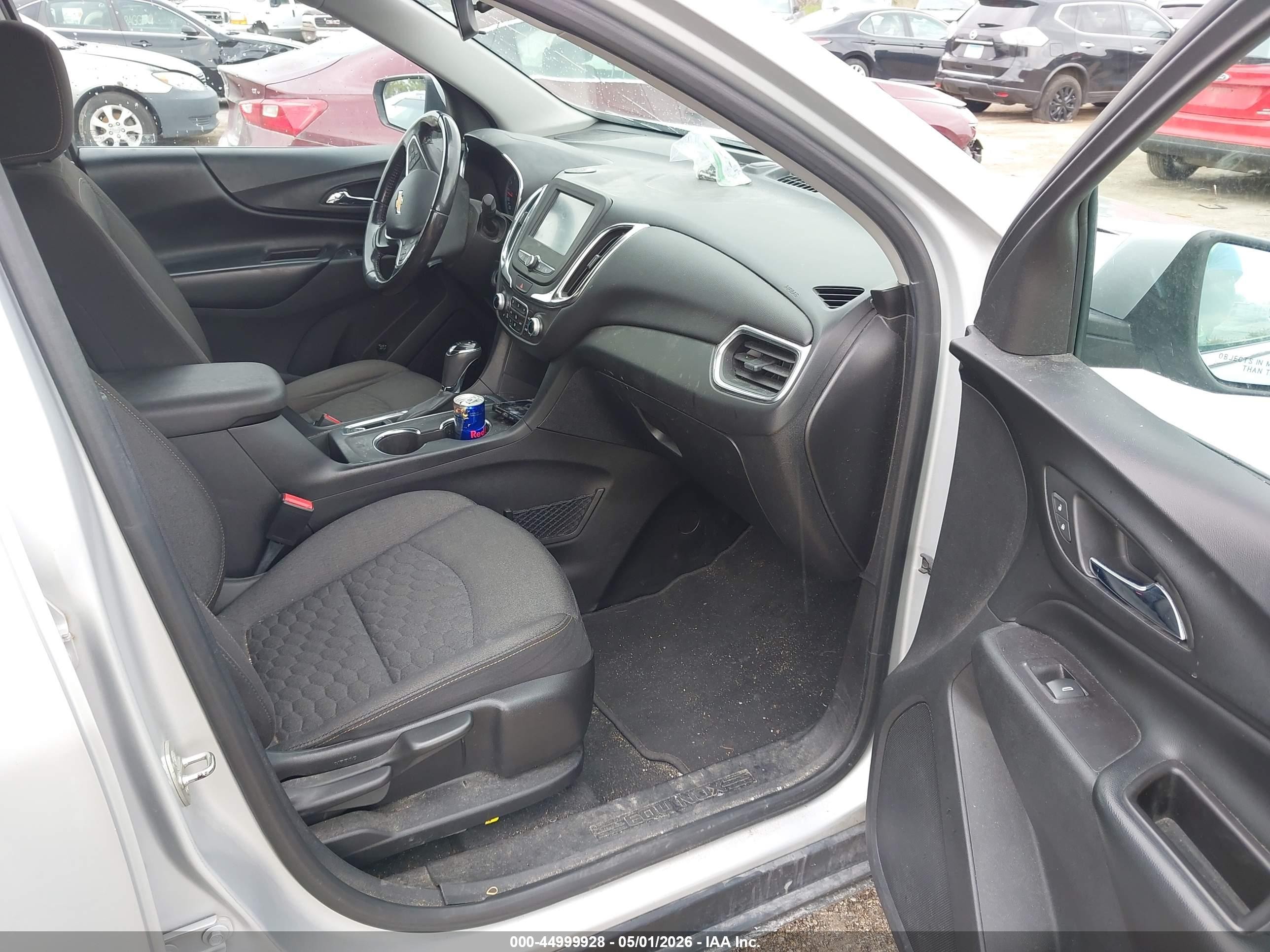 2018 Chevrolet Equinox Lt Серебряный vin: 2GNAXSEV1J6289261
