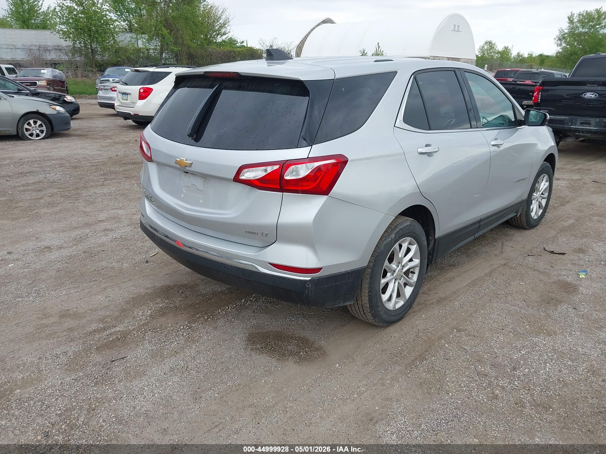 2018 Chevrolet Equinox Lt Серебряный vin: 2GNAXSEV1J6289261
