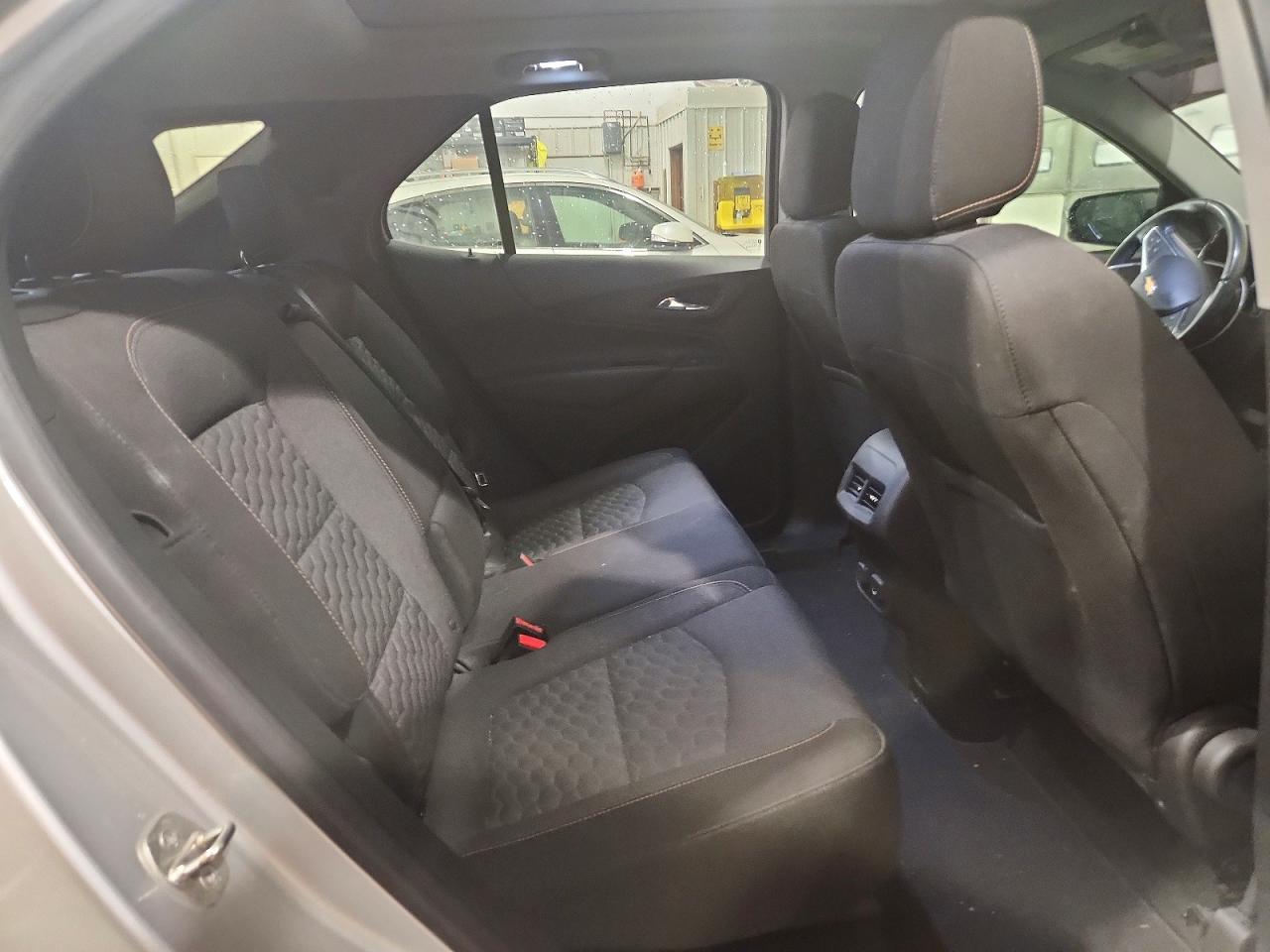 2018 Chevrolet Equinox Lt Silver vin: 2GNAXSEV6J6307141