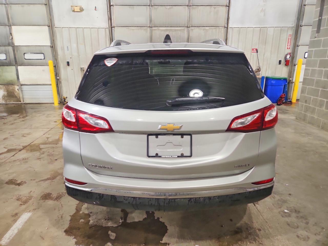 2018 Chevrolet Equinox Lt Silver vin: 2GNAXSEV6J6307141