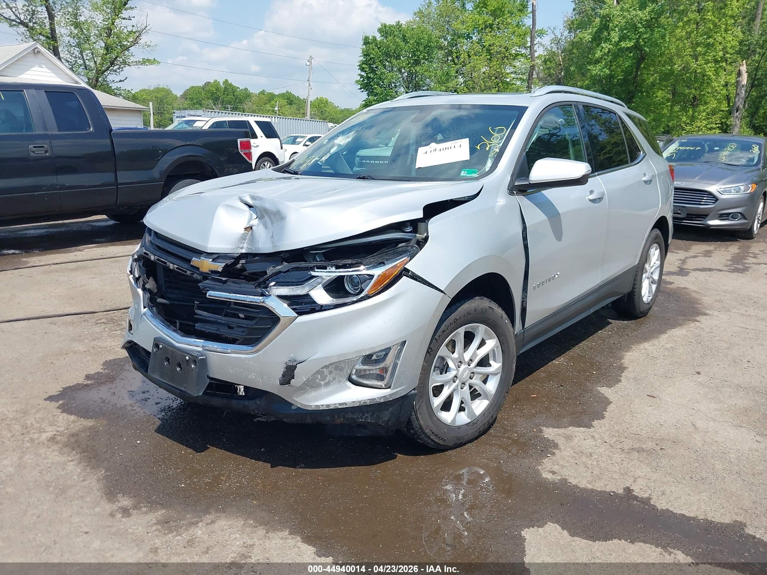 2018 Chevrolet Equinox Lt Silver vin: 2GNAXSEV7J6250559
