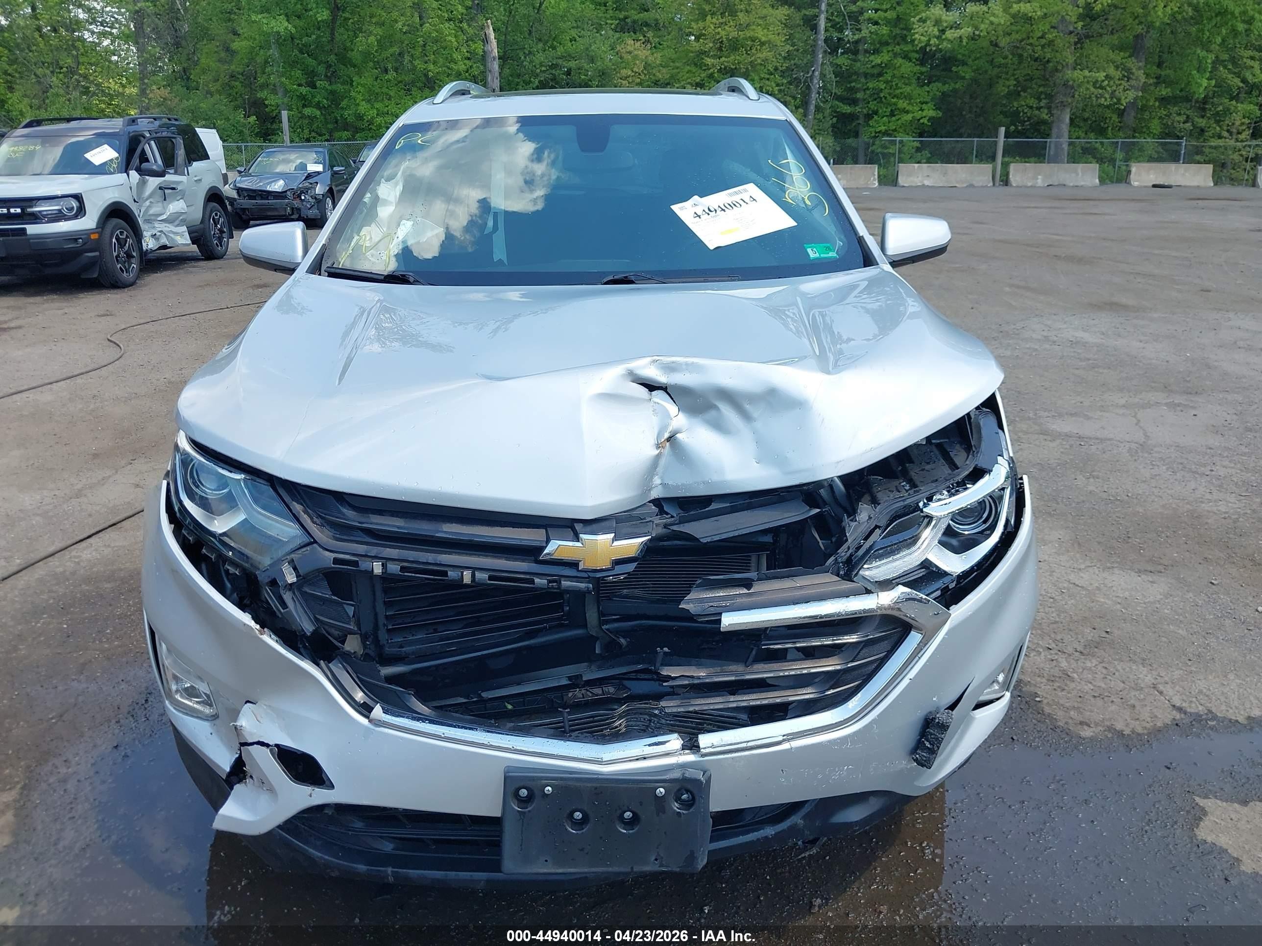 2018 Chevrolet Equinox Lt Silver vin: 2GNAXSEV7J6250559
