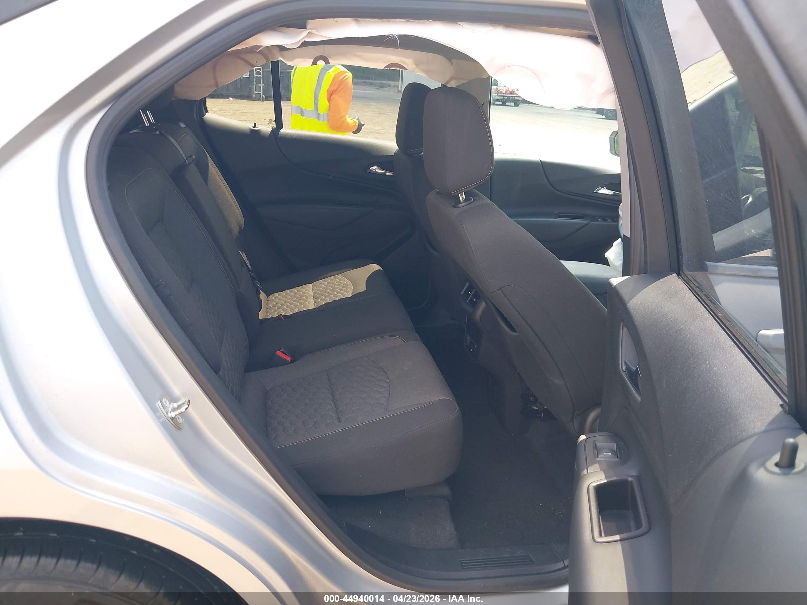 2018 Chevrolet Equinox Lt Silver vin: 2GNAXSEV7J6250559