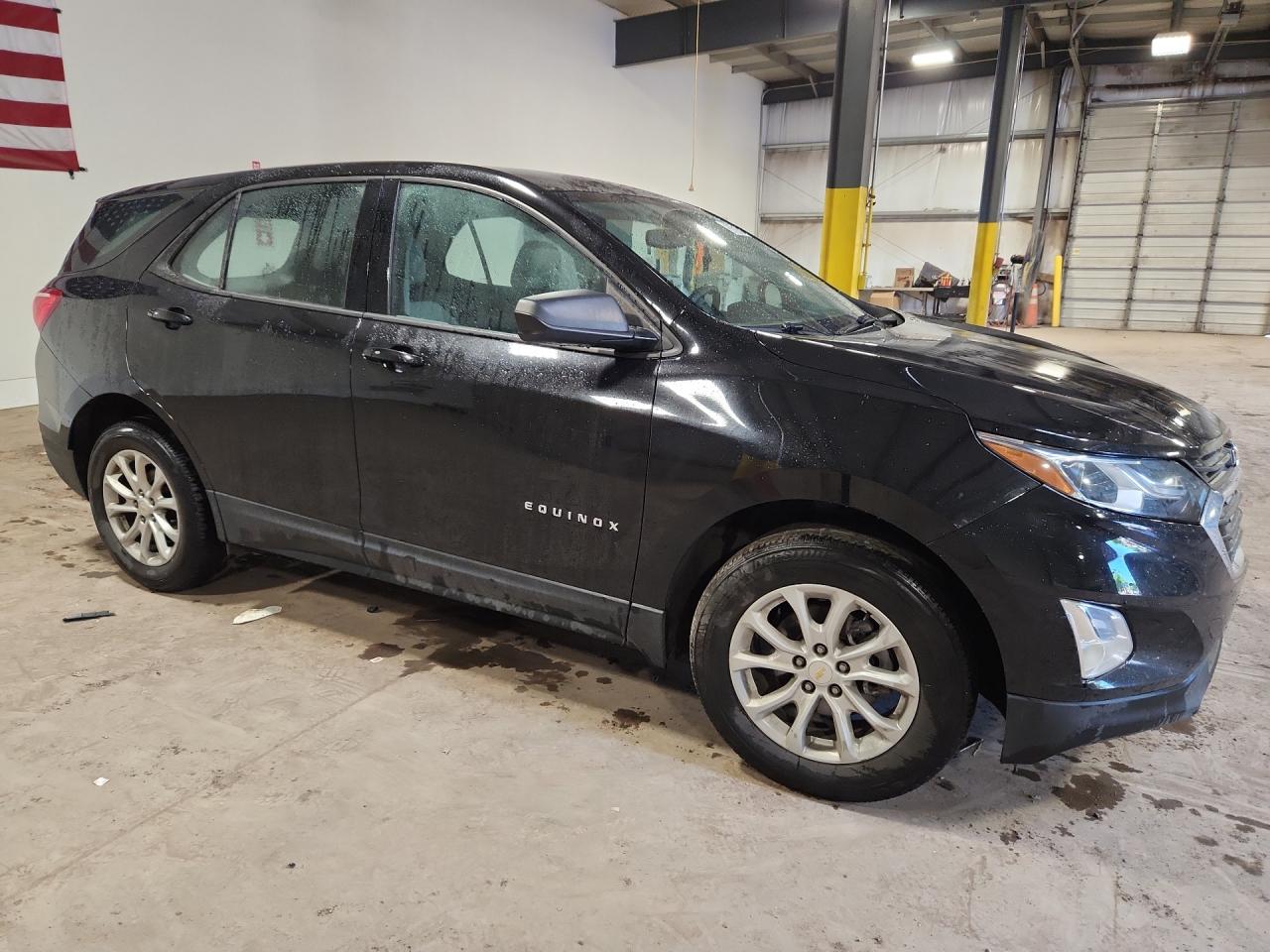 2019 Chevrolet Equinox Ls Black vin: 2GNAXSEV7K6233097 Damage: Right Front Fender, Heavy Scratch, 1 To 2 Inches