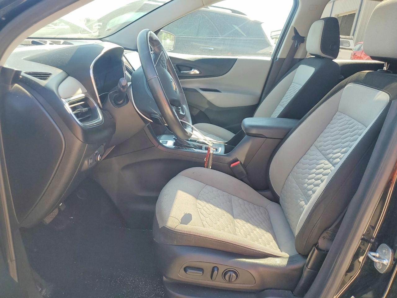 2018 Chevrolet Equinox Lt Черный vin: 2GNAXSEVXJ6125183