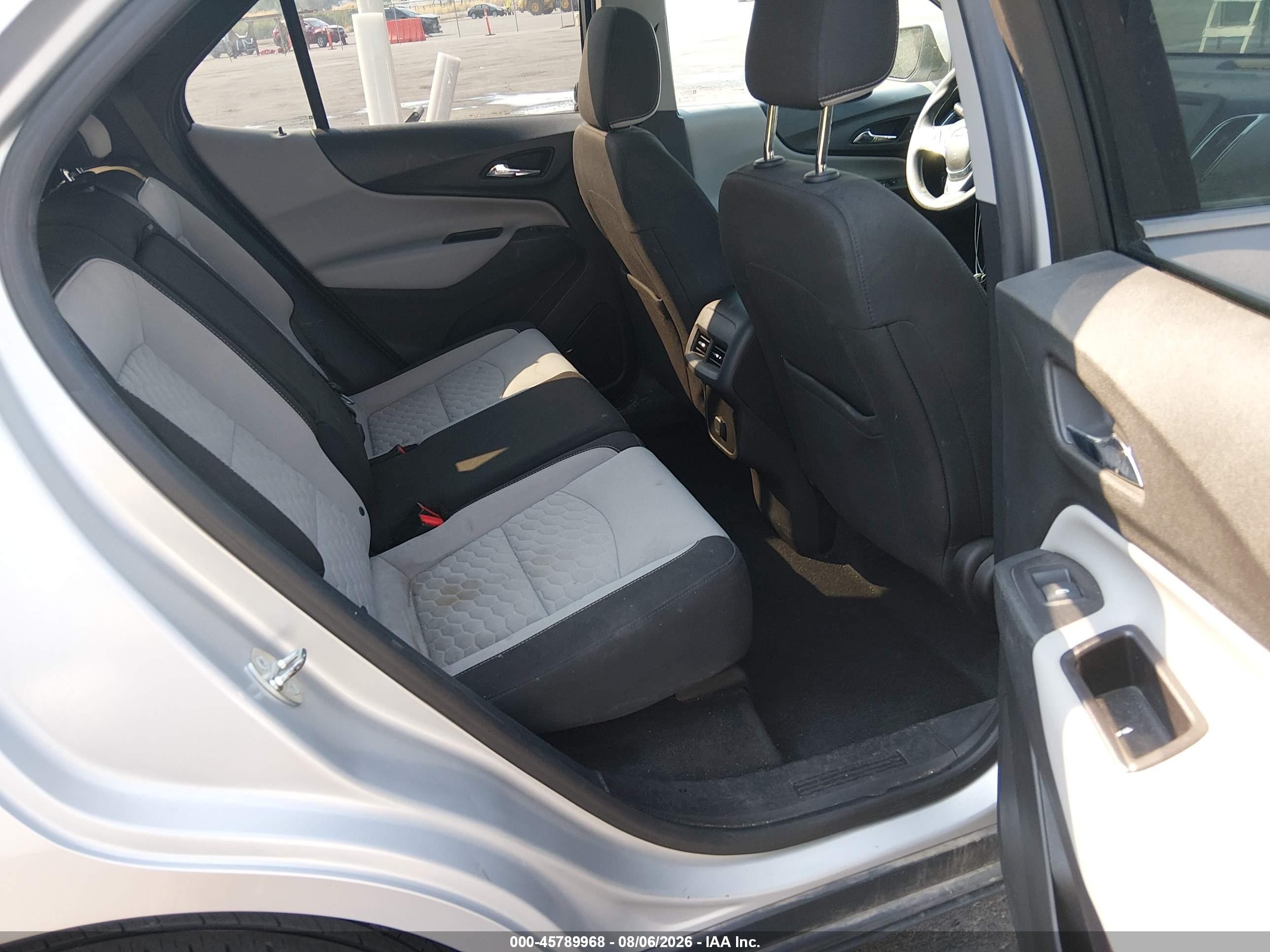 2018 Chevrolet Equinox Lt Silver vin: 2GNAXSEVXJ6191233