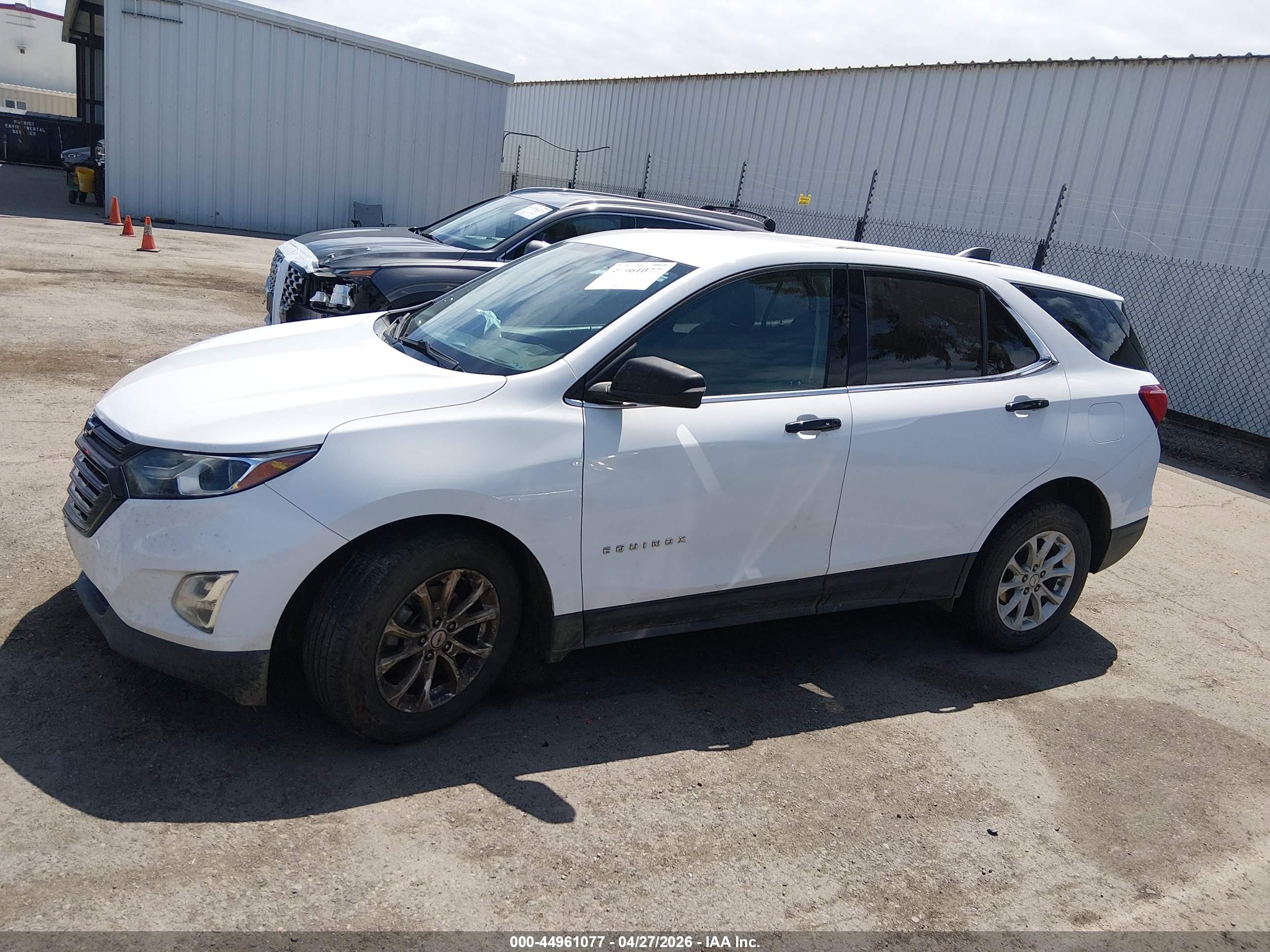 2019 Chevrolet Equinox Lt White vin: 2GNAXTEV3K6240277