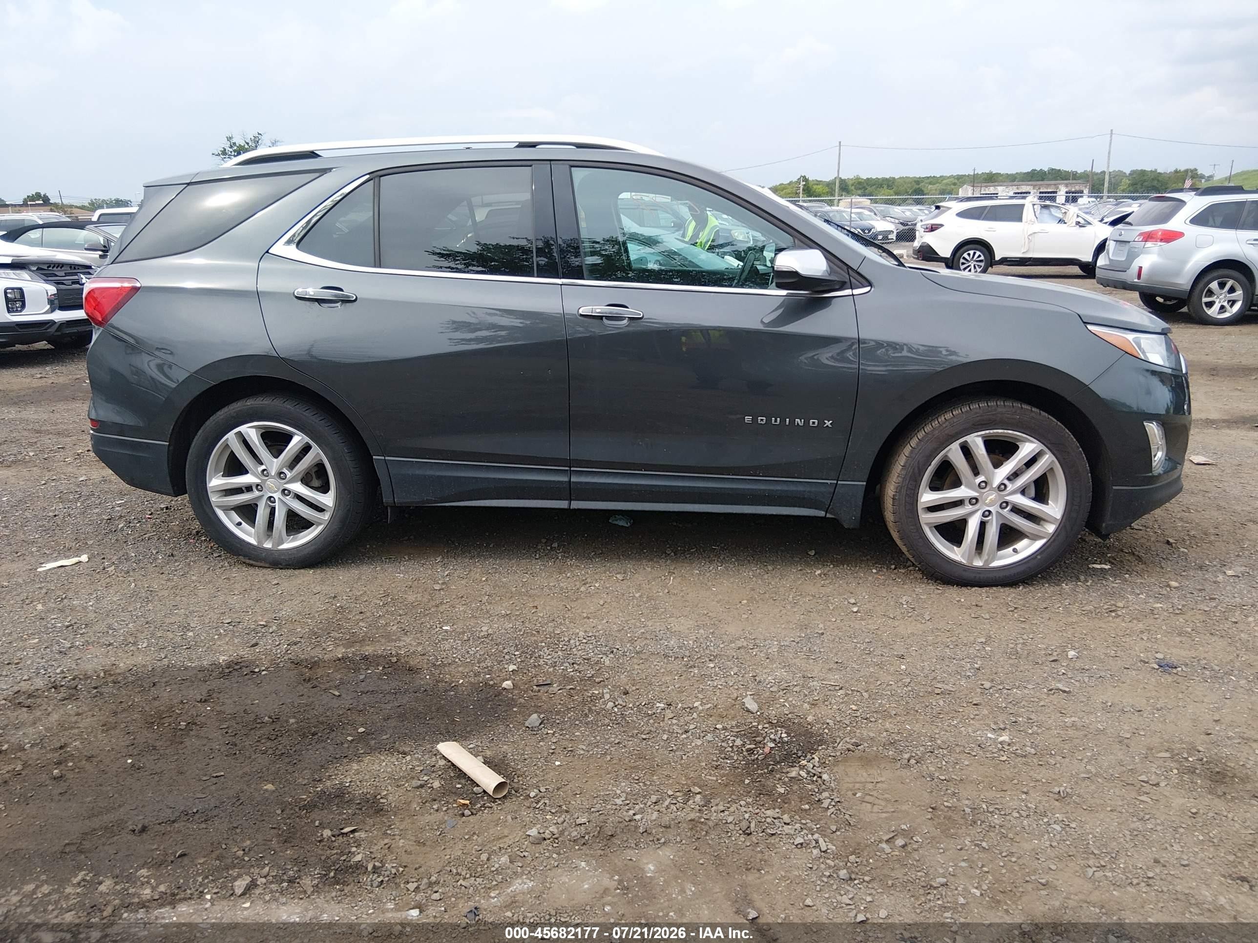 2018 Chevrolet Equinox Premier Gray vin: 2GNAXVEV2J6249207