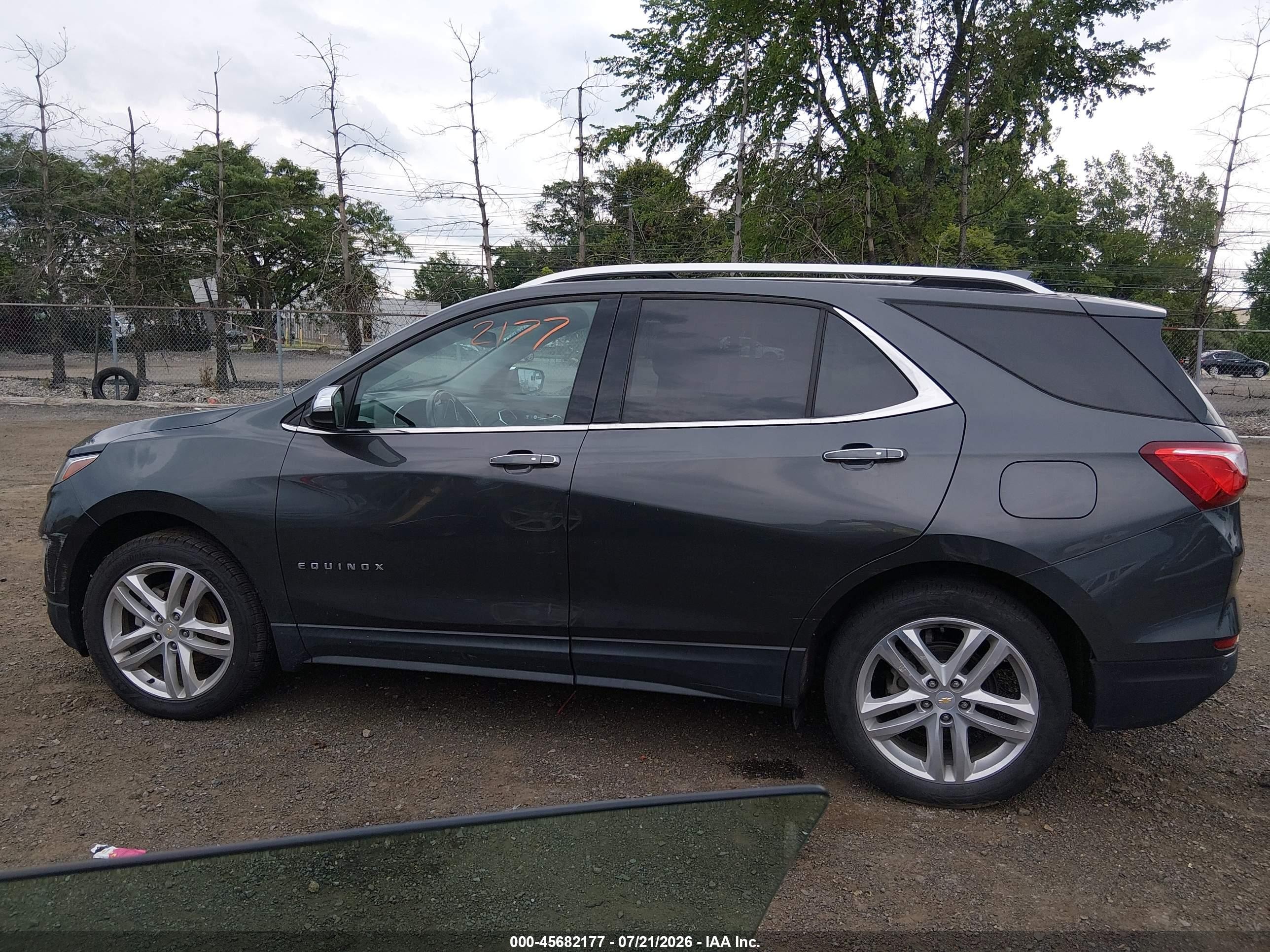 2018 Chevrolet Equinox Premier Gray vin: 2GNAXVEV2J6249207