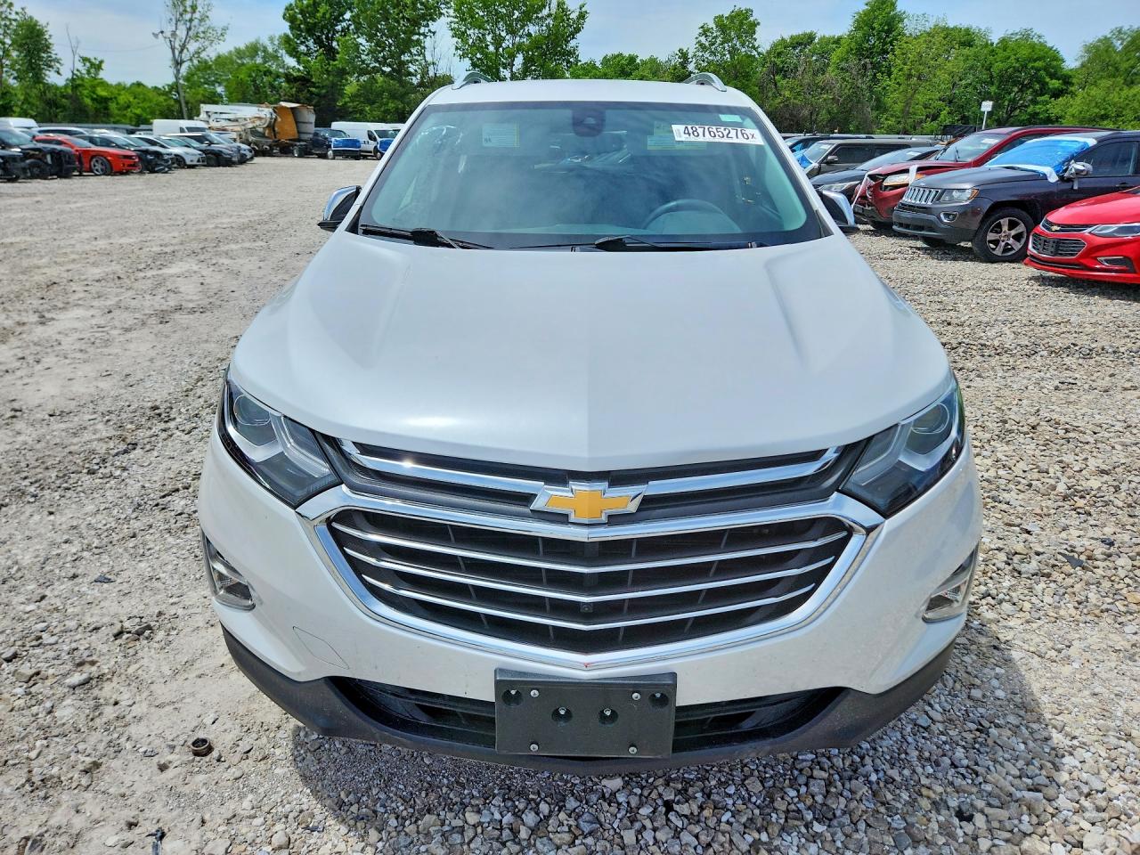 2018 Chevrolet Equinox Premier Белый vin: 2GNAXVEV8J6230306