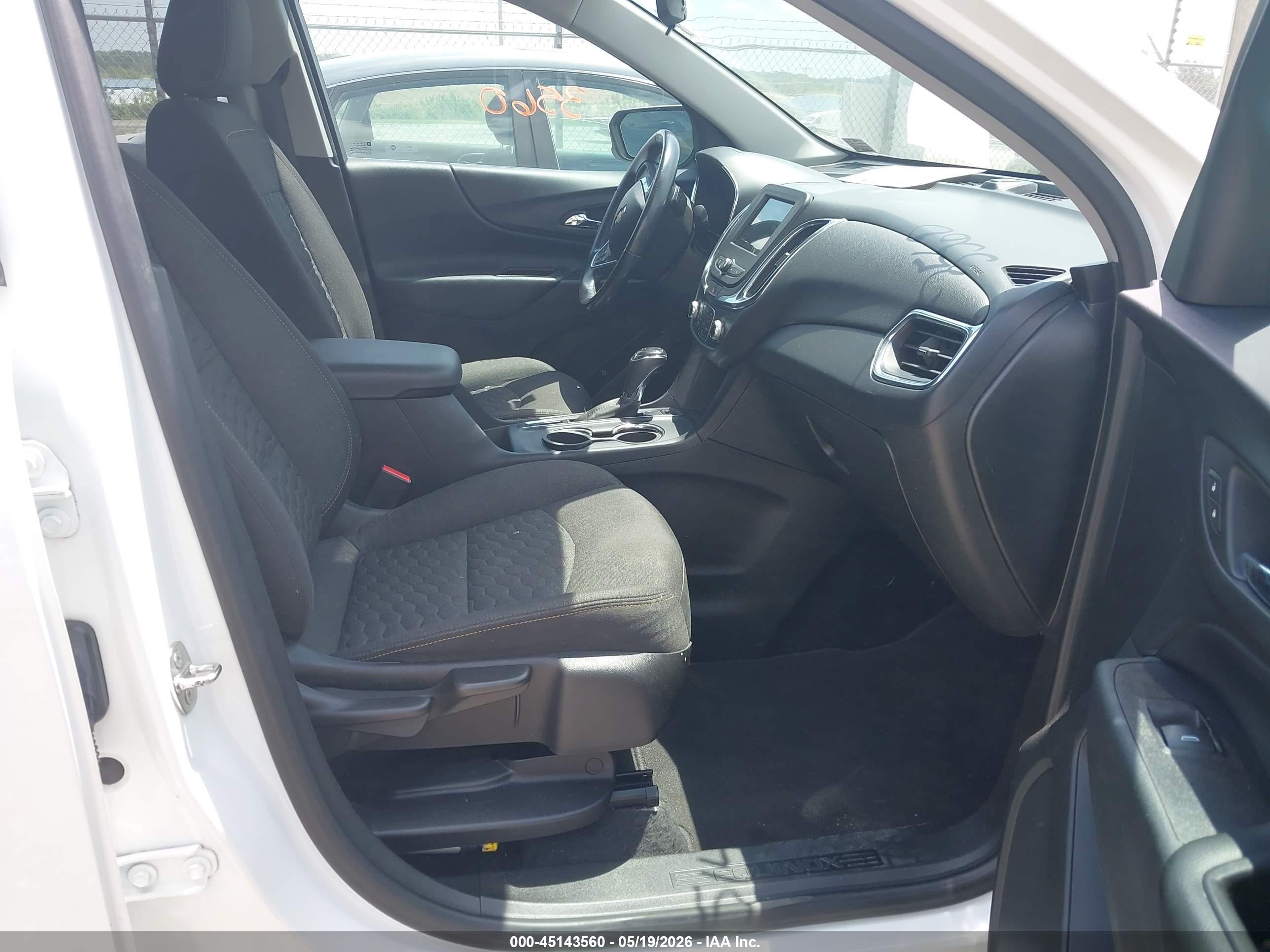 2019 Chevrolet Equinox Lt White vin: 2GNAXVEX8K6206316