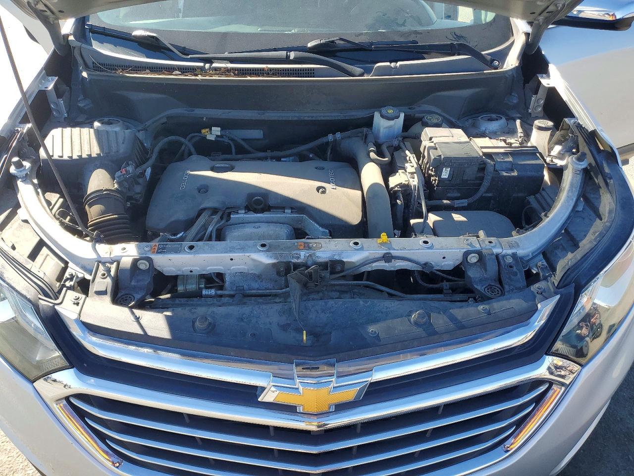 2018 Chevrolet Equinox Premier Silver vin: 2GNAXWEX0J6235166