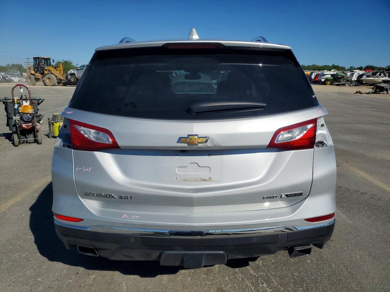 2018 Chevrolet Equinox Premier Silver vin: 2GNAXWEX0J6235166